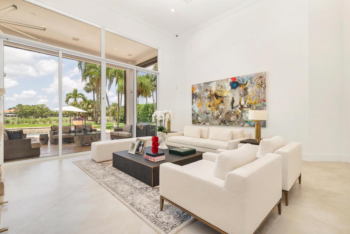 BREAKERS WEST - Residential