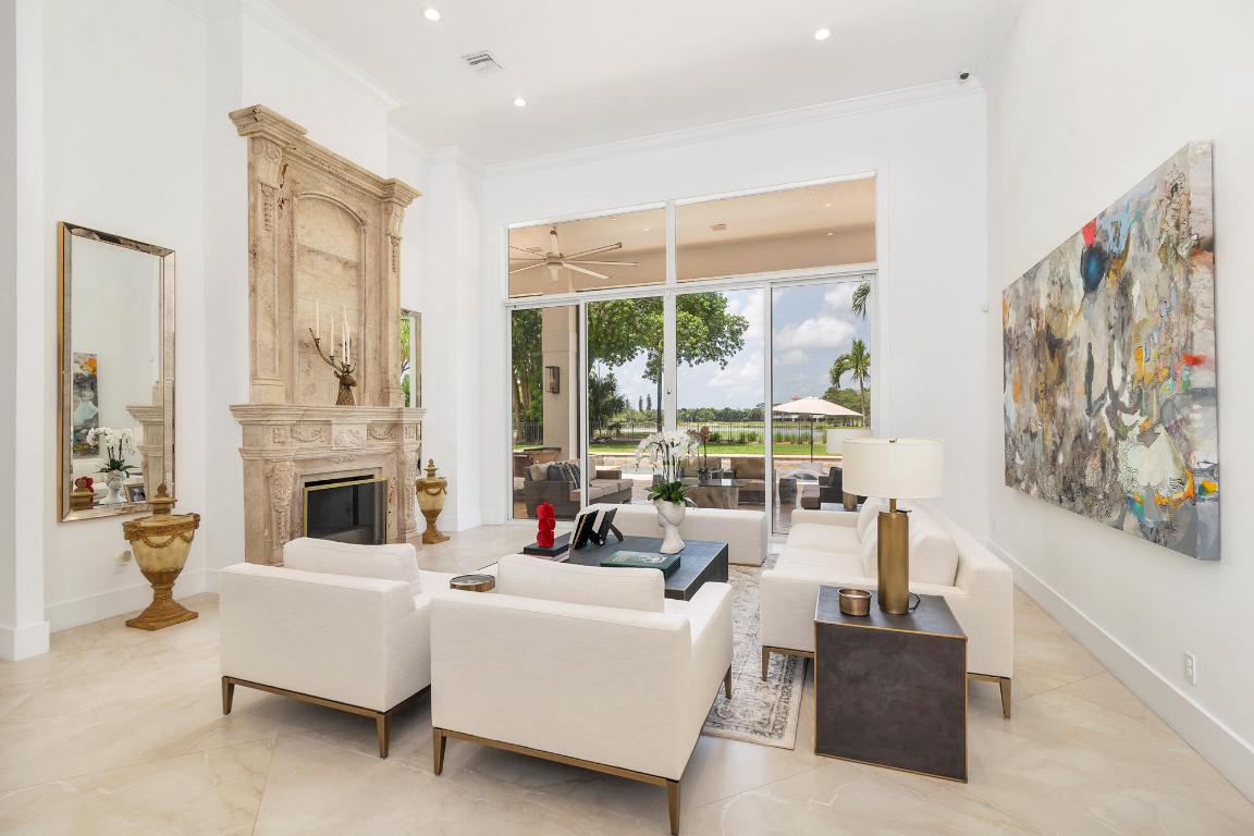 BREAKERS WEST - Residential