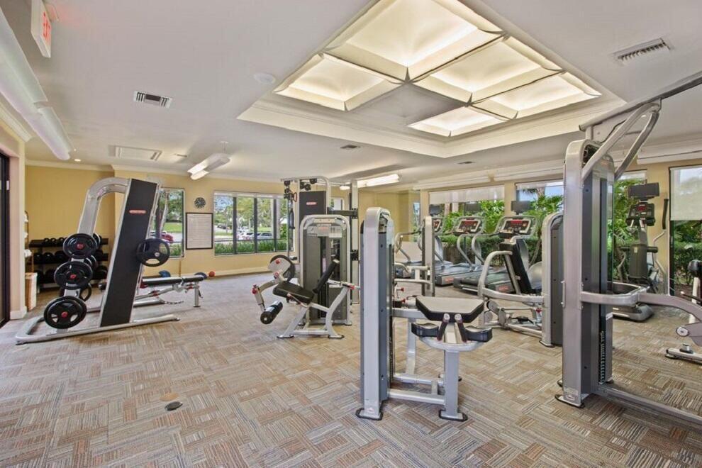 BREAKERS WEST - Residential
