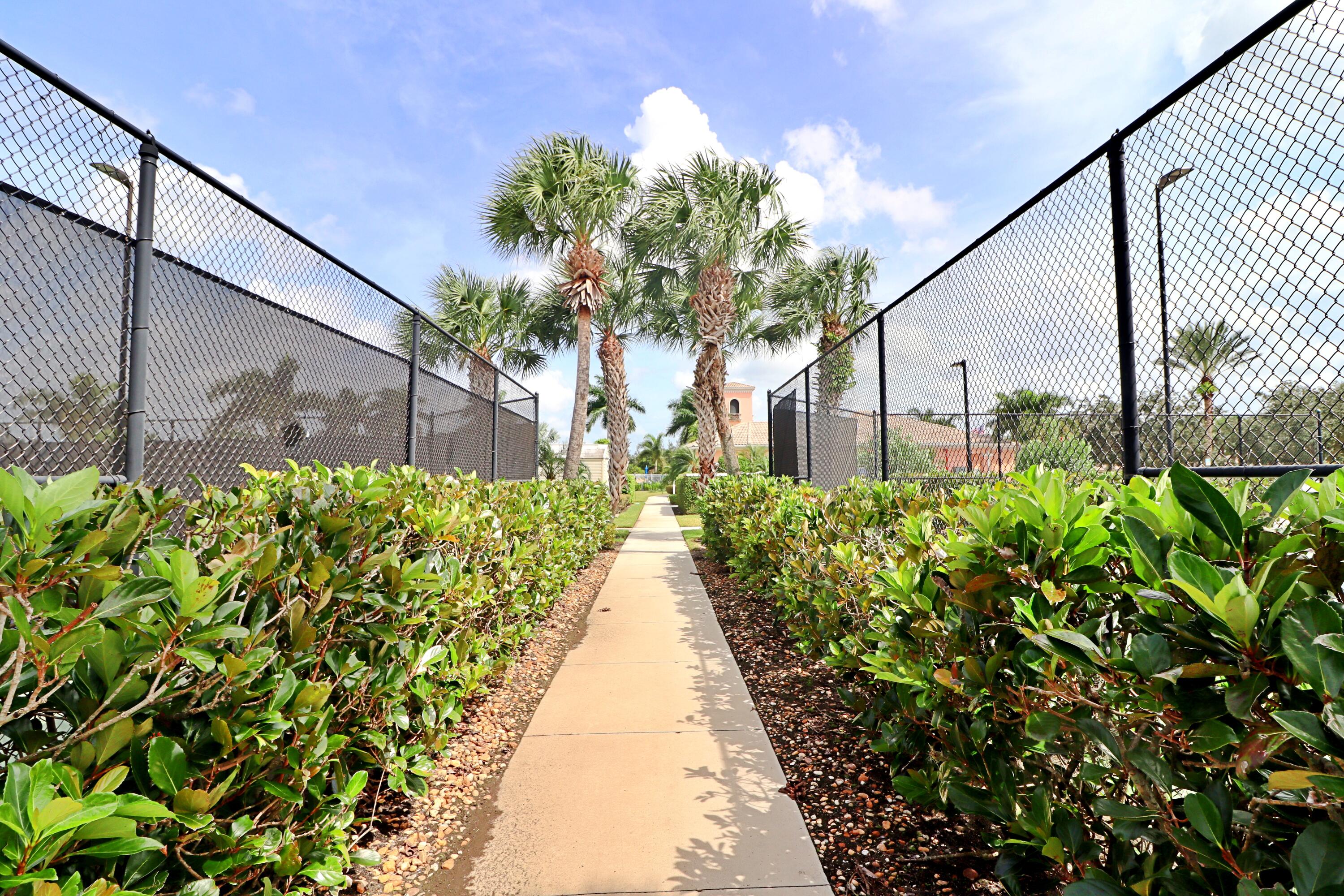 TRADITION PLAT NO 30 - Residential Lease