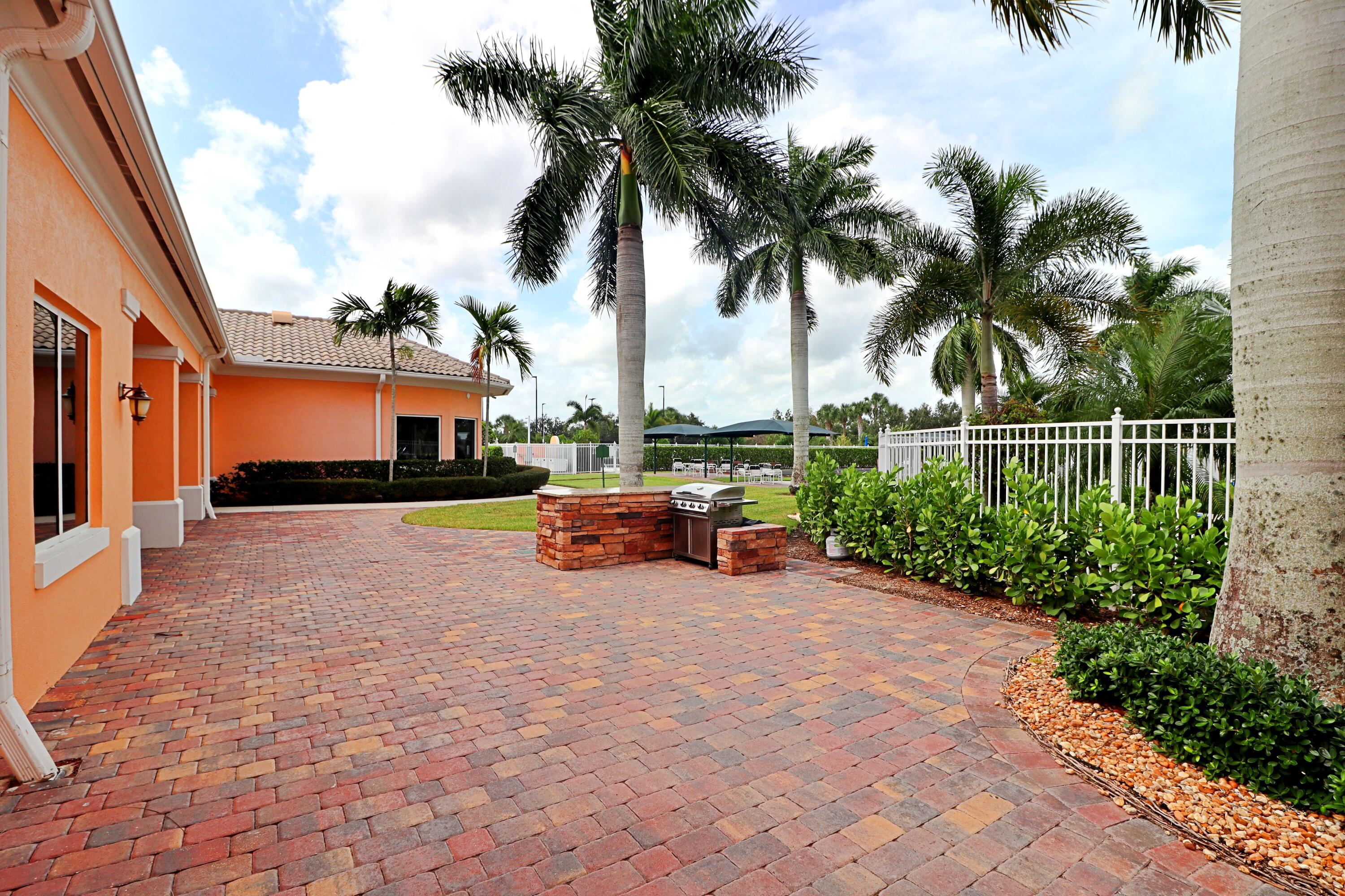 TRADITION PLAT NO 30 - Residential Lease