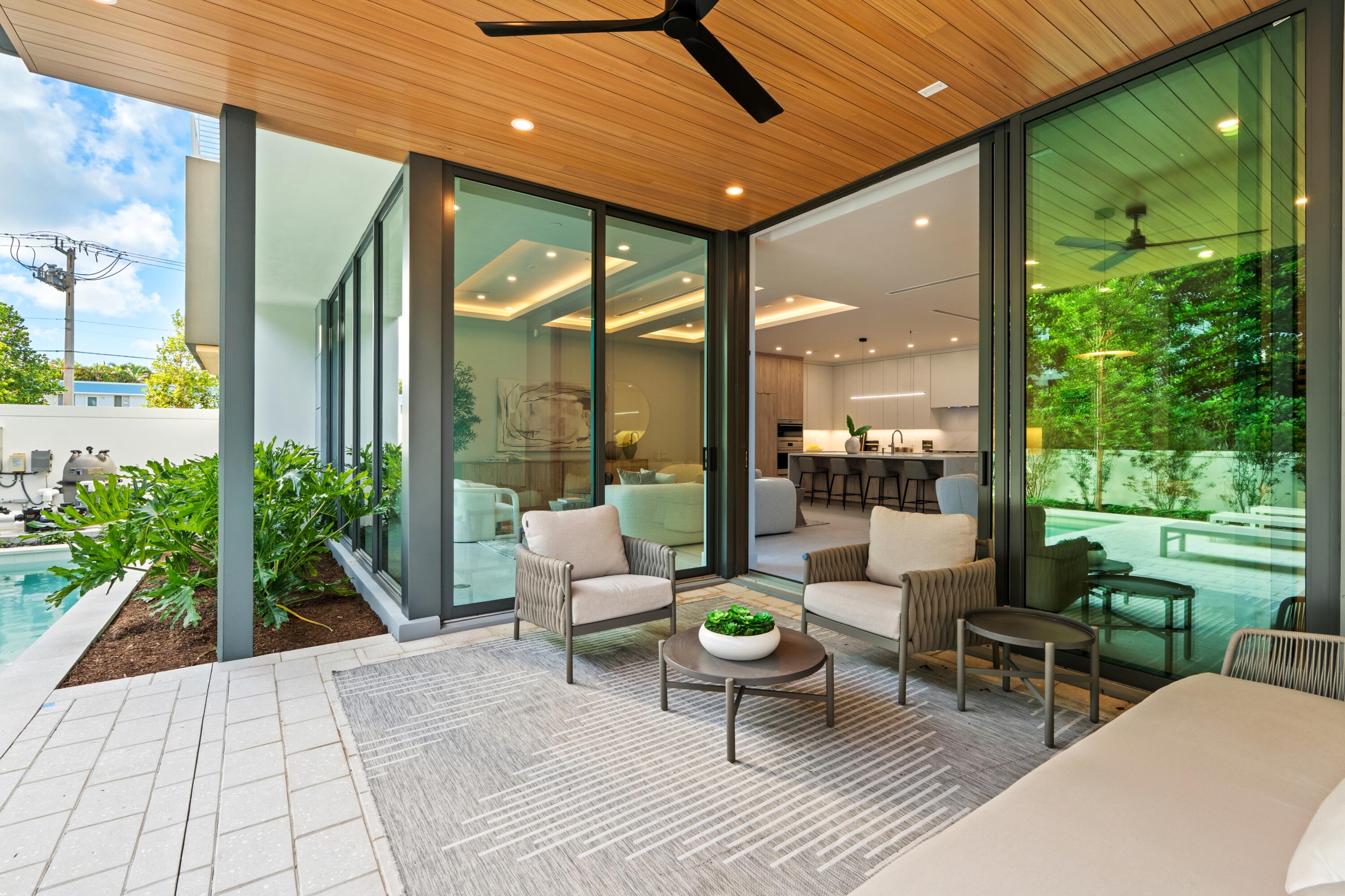 MIRAGE RESIDENCES - Residential