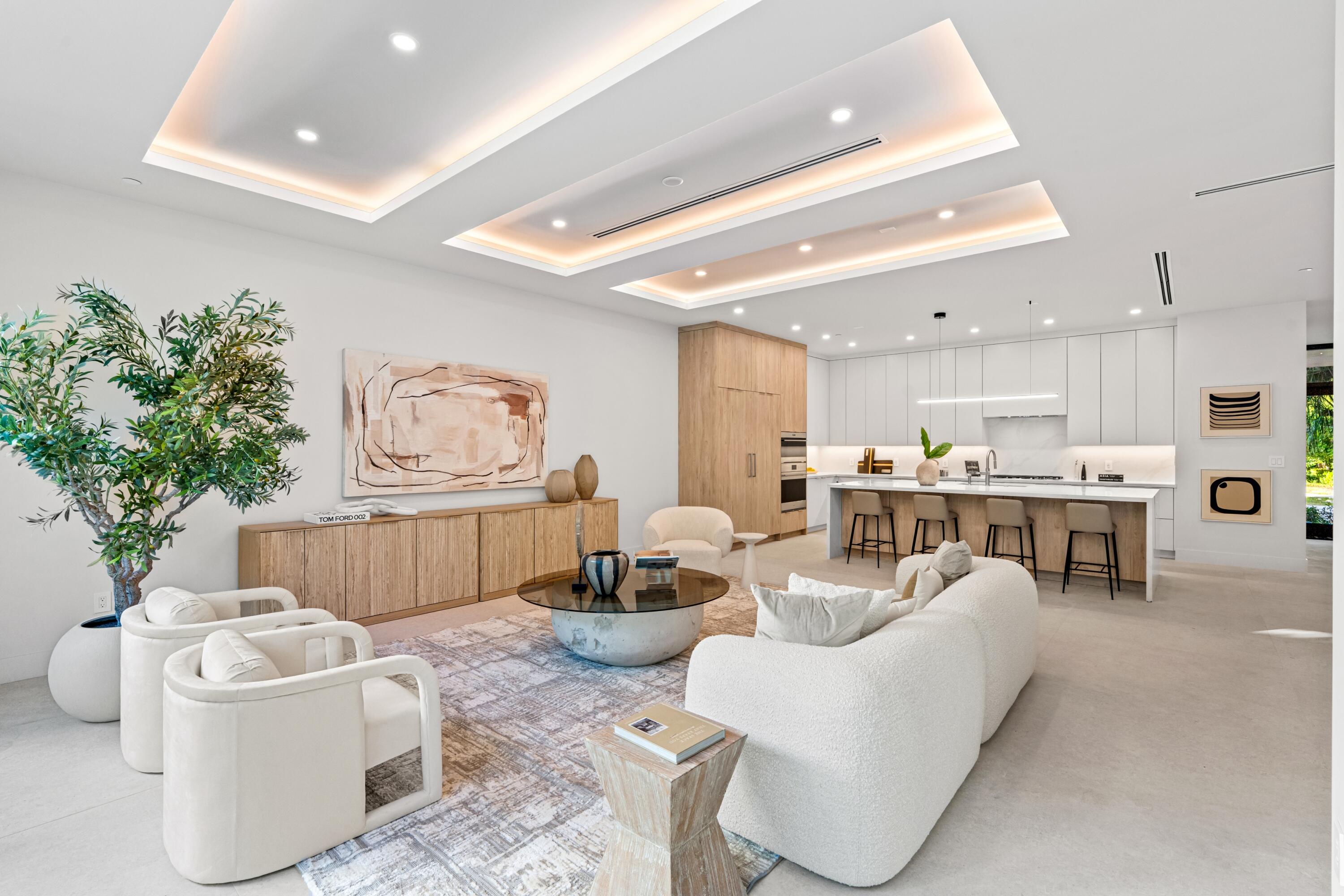 MIRAGE RESIDENCES - Residential