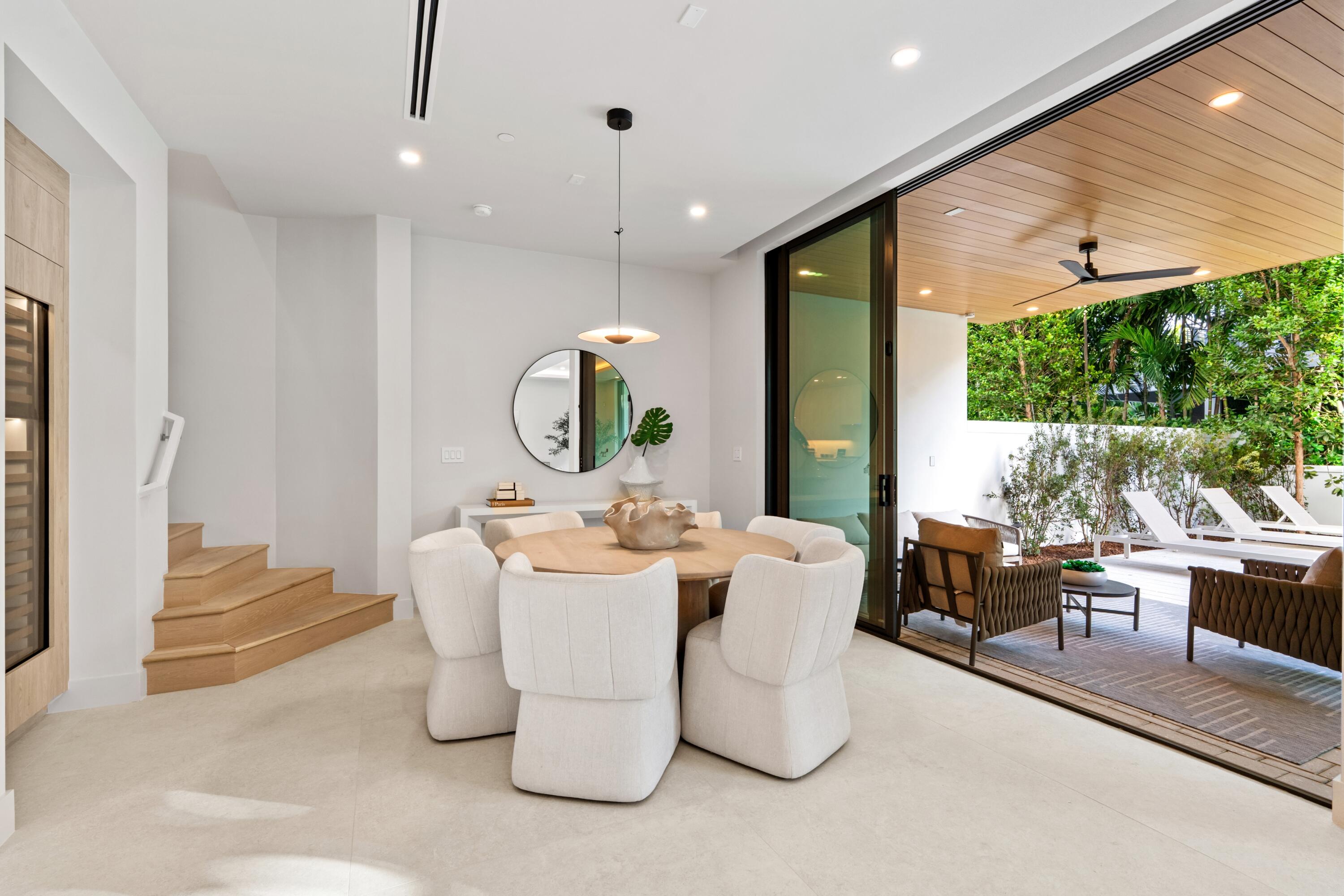 MIRAGE RESIDENCES - Residential