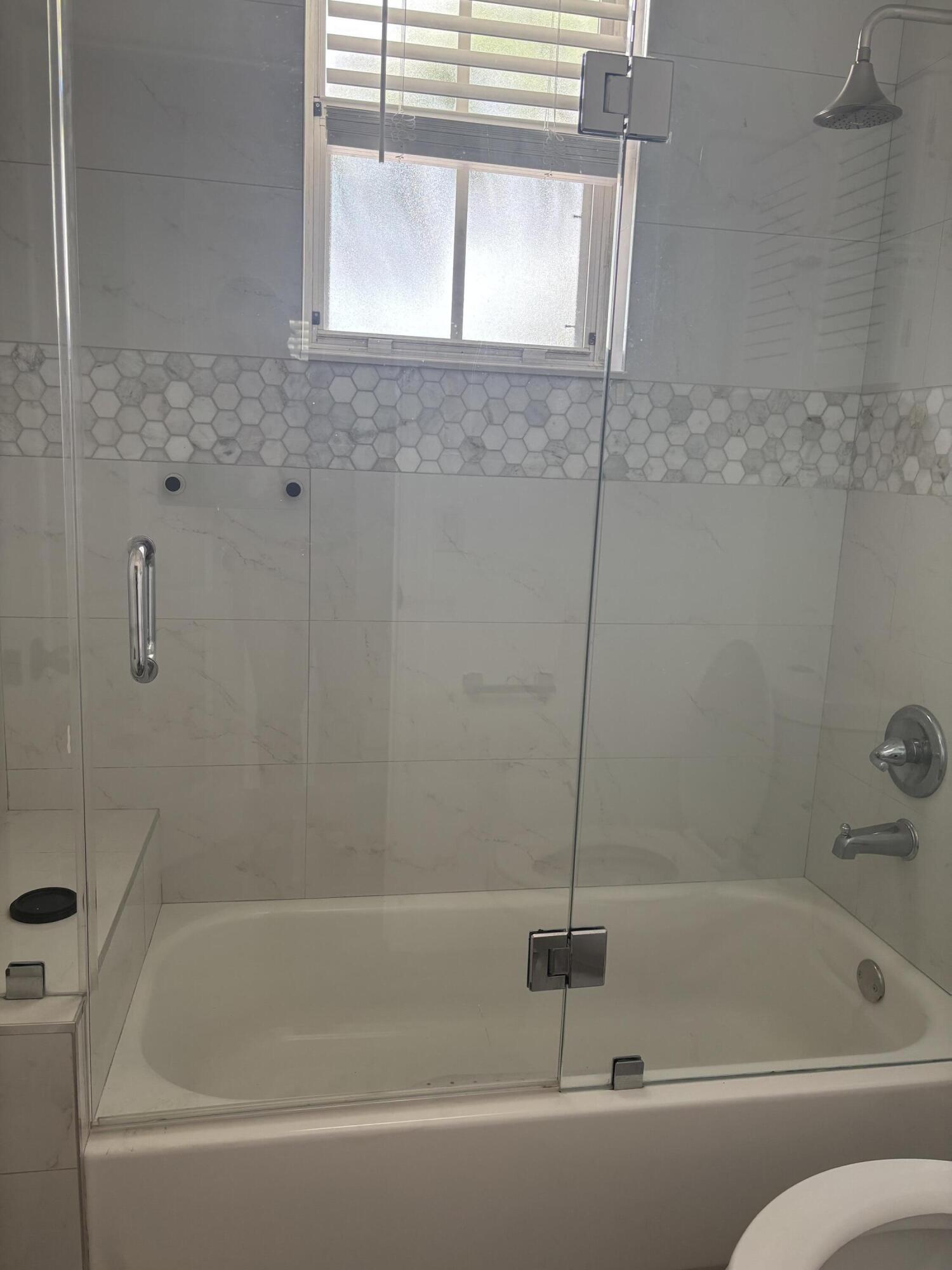 NEW RIVER ESTATES SEC 6 - Residential Lease