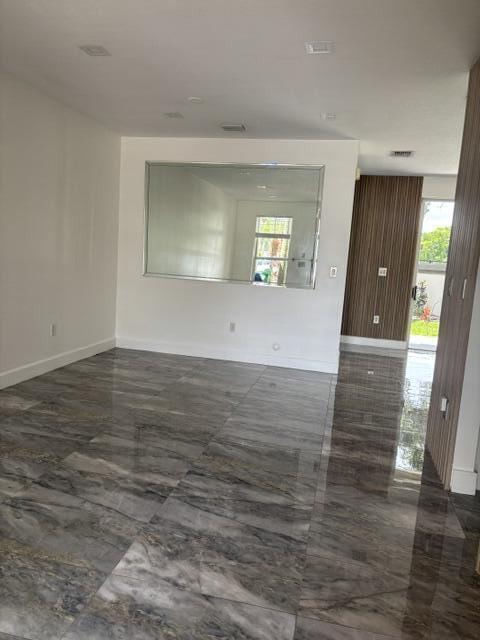 NEW RIVER ESTATES SEC 6 - Residential Lease