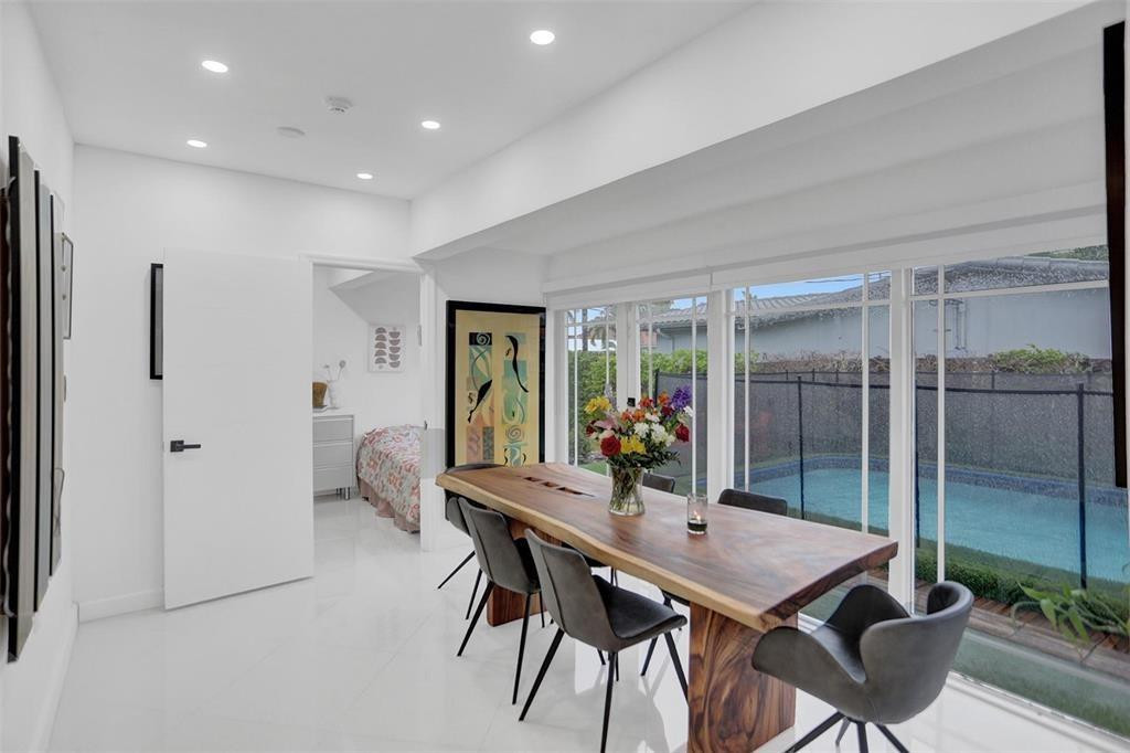 EASTERN SHORES - Residential
