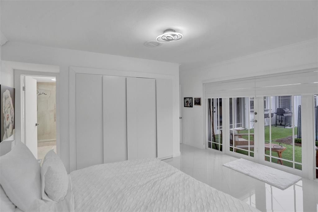 EASTERN SHORES - Residential