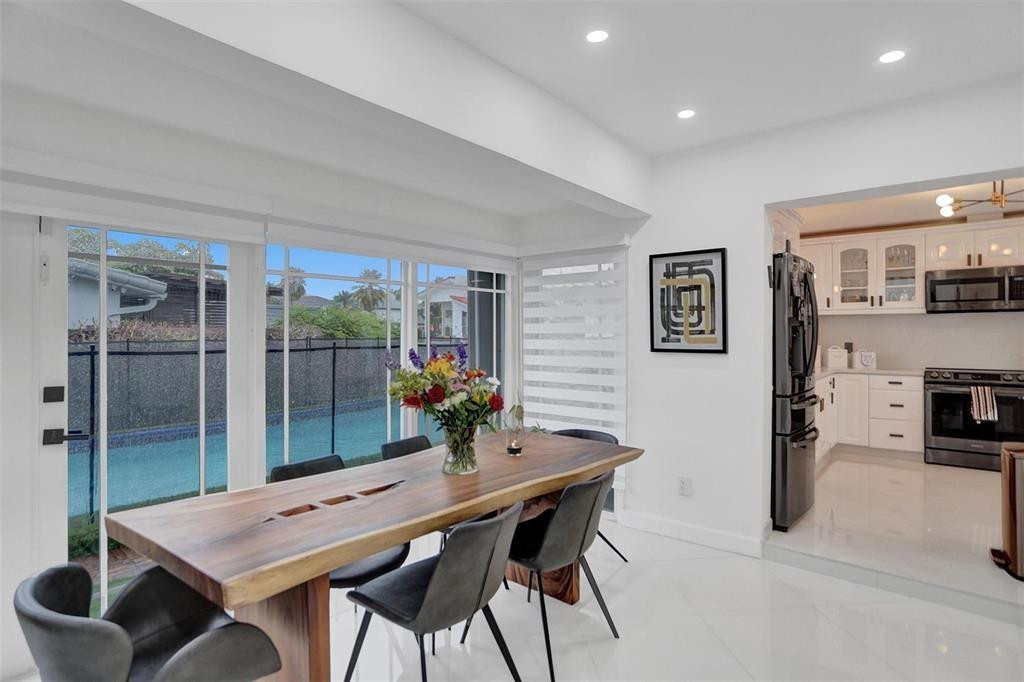 EASTERN SHORES - Residential