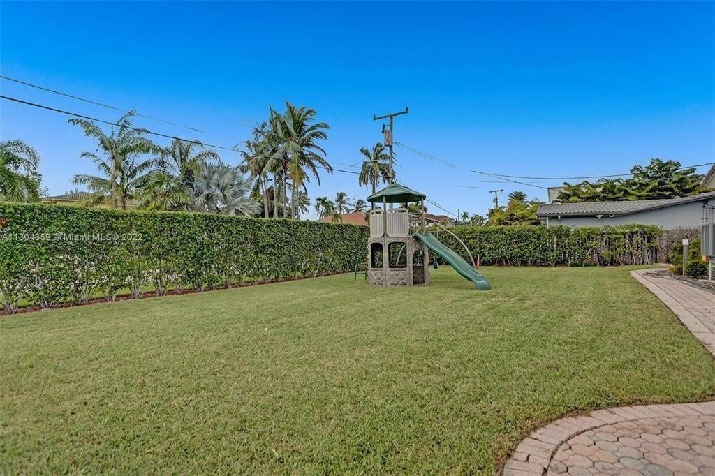 EASTERN SHORES - Residential