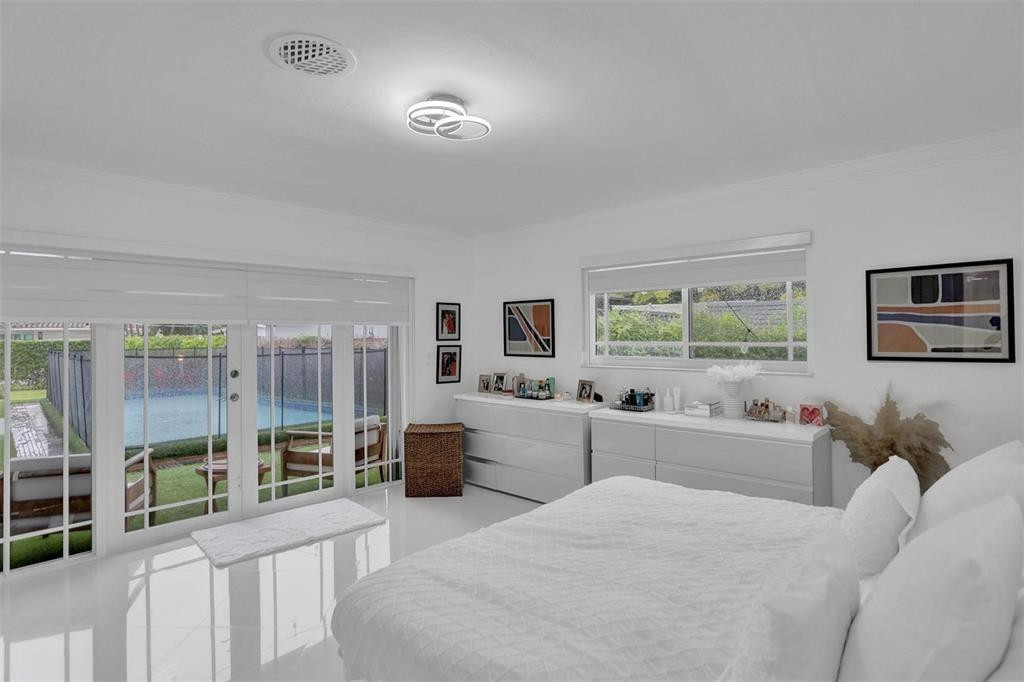 EASTERN SHORES - Residential