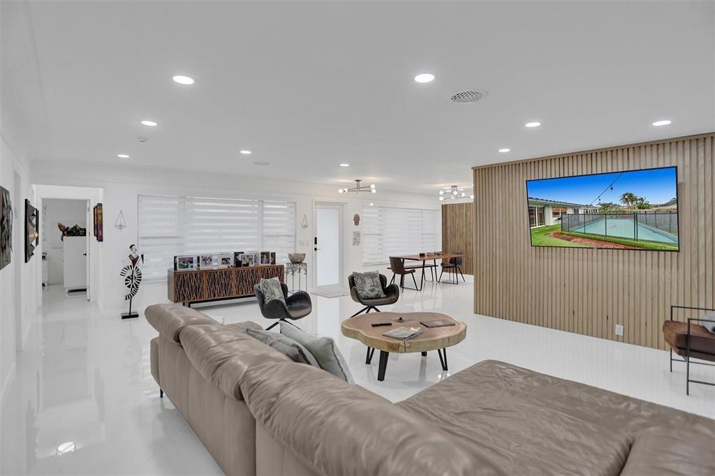 EASTERN SHORES - Residential