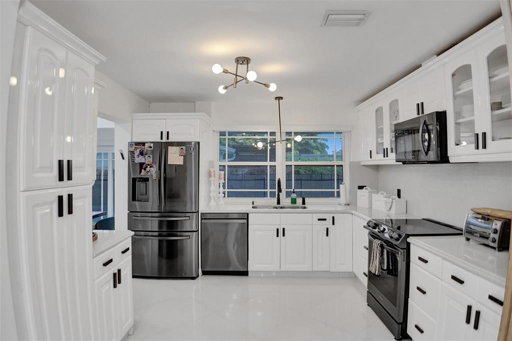 EASTERN SHORES - Residential
