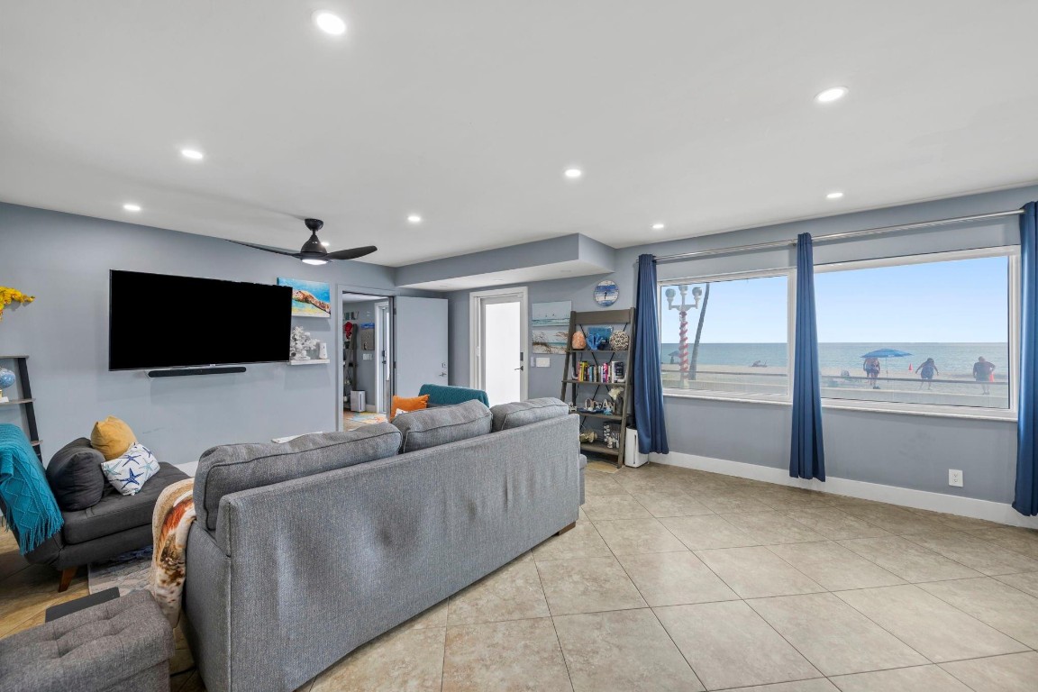 Windswept Club Condo - Residential Income