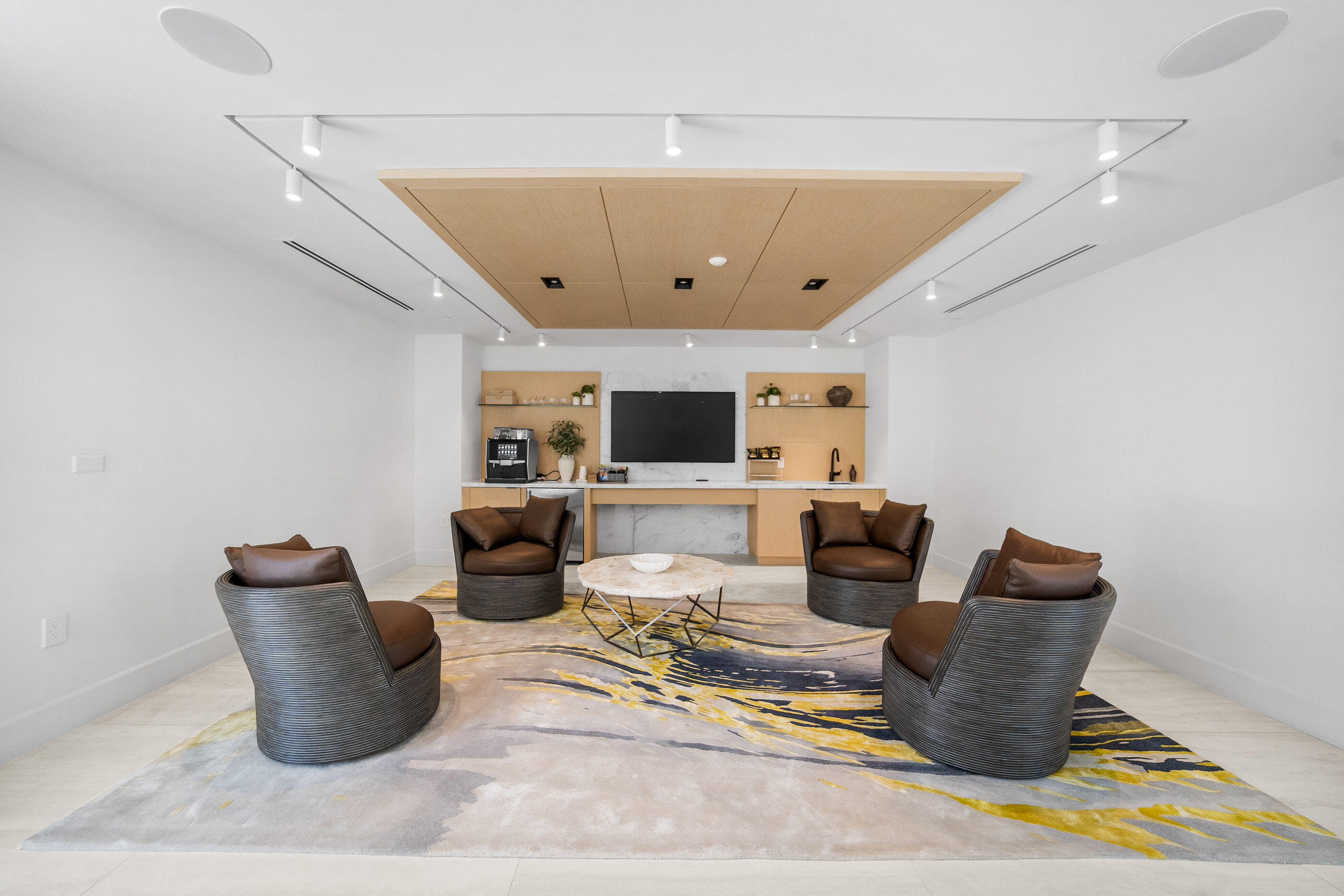 BLOUNT BROS POMPANO BEACH - Residential