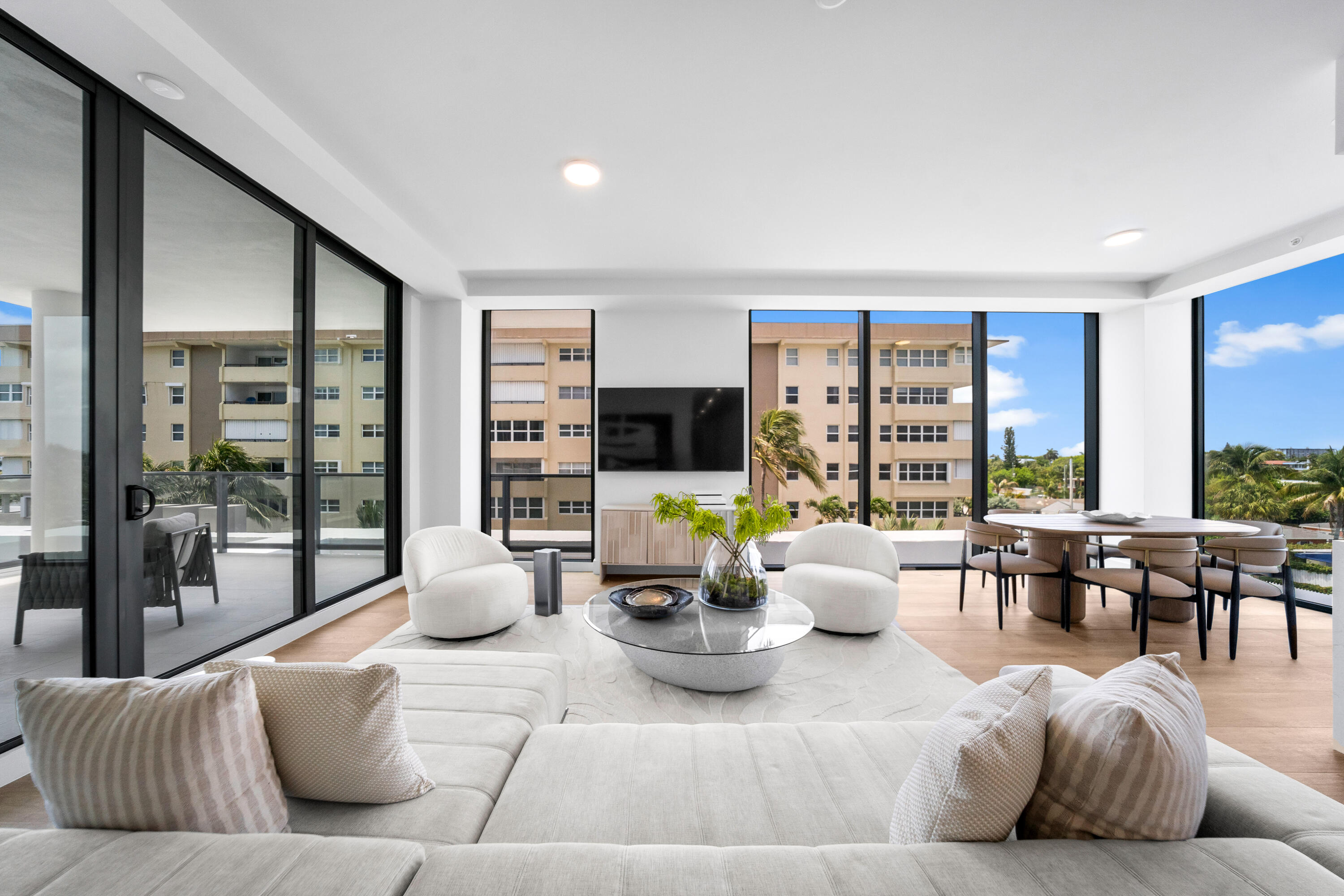 BLOUNT BROS POMPANO BEACH - Residential