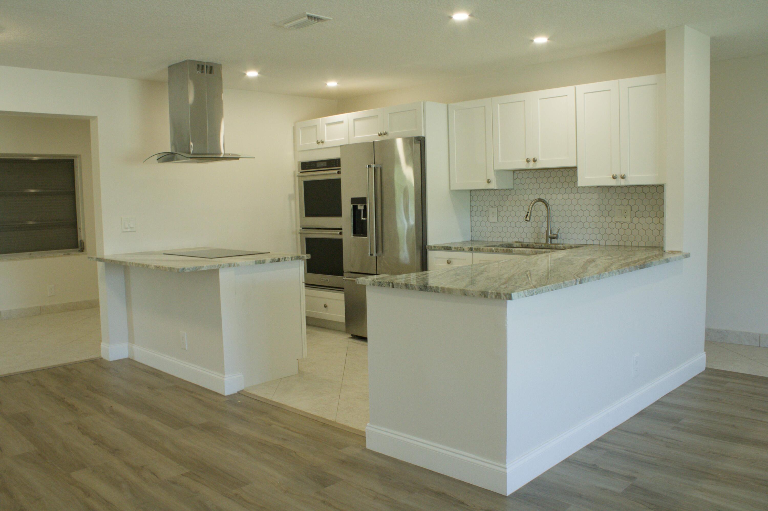 DELRAY VILLAS 1 - Residential
