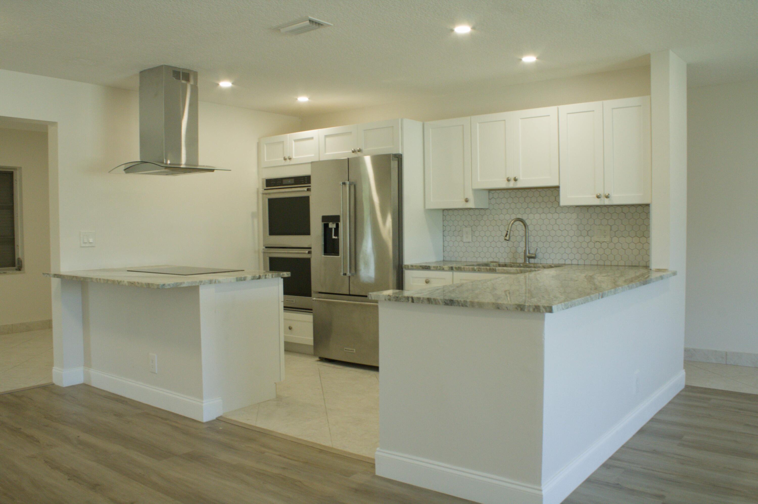 DELRAY VILLAS 1 - Residential