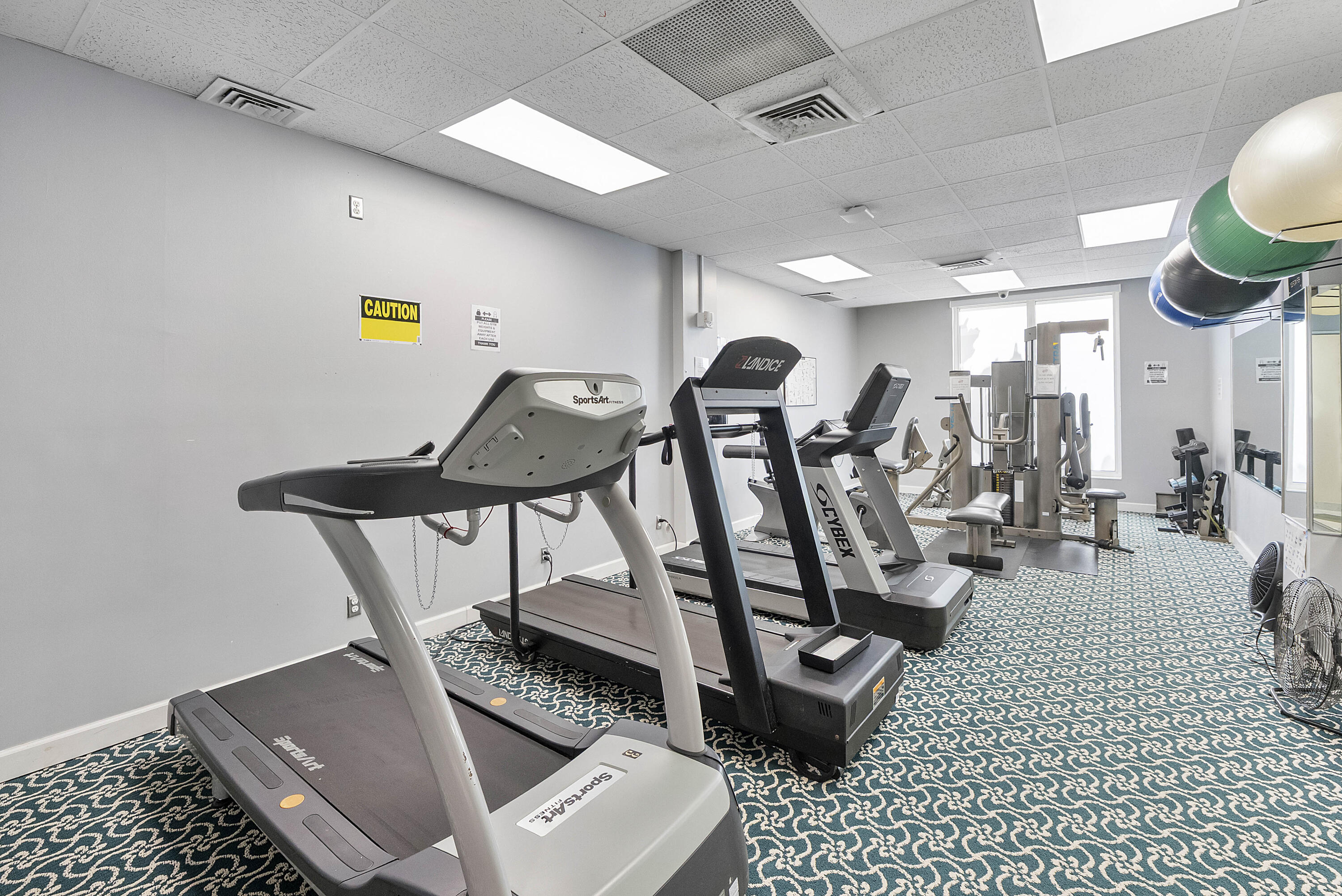 PATRICIAN - Residential Lease