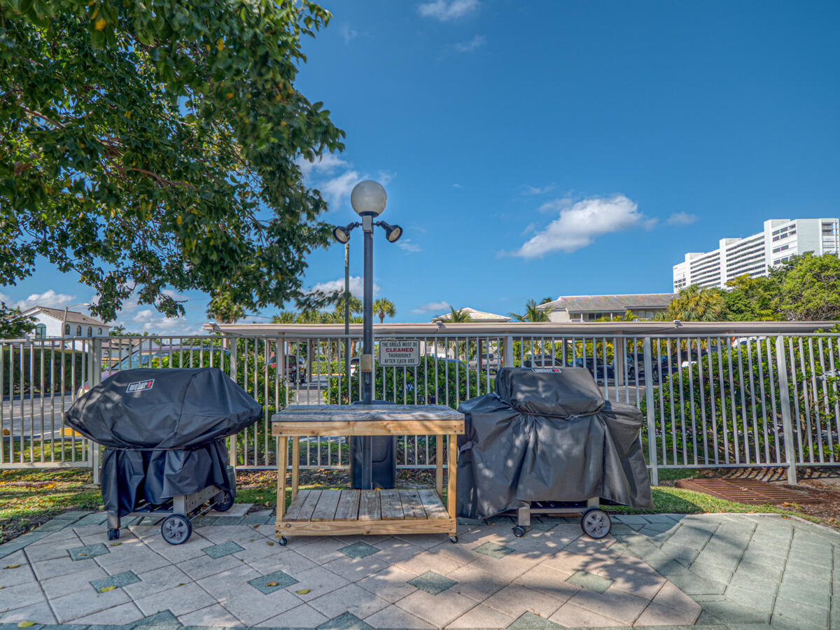 PATRICIAN - Residential Lease