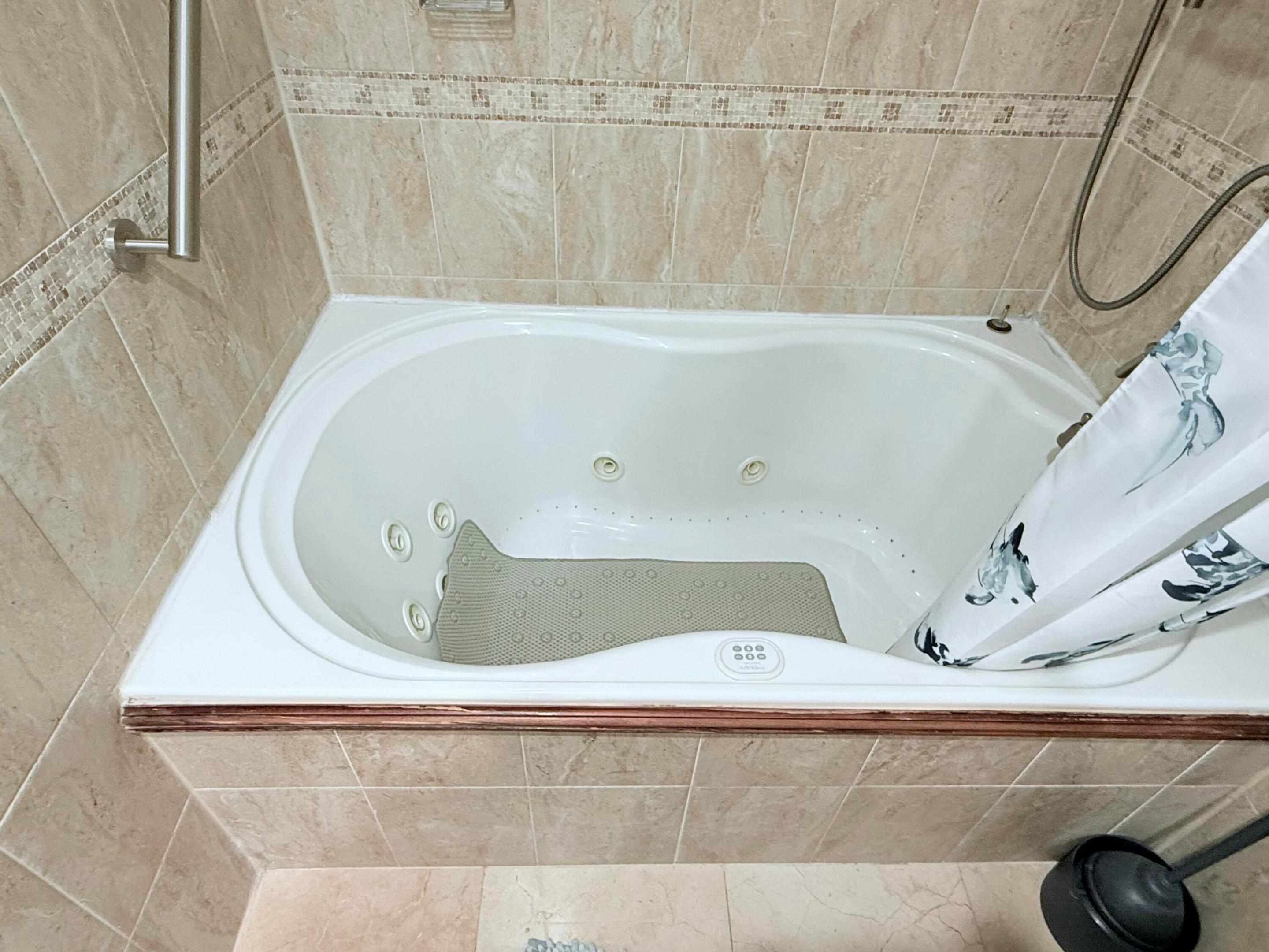 PATRICIAN - Residential Lease
