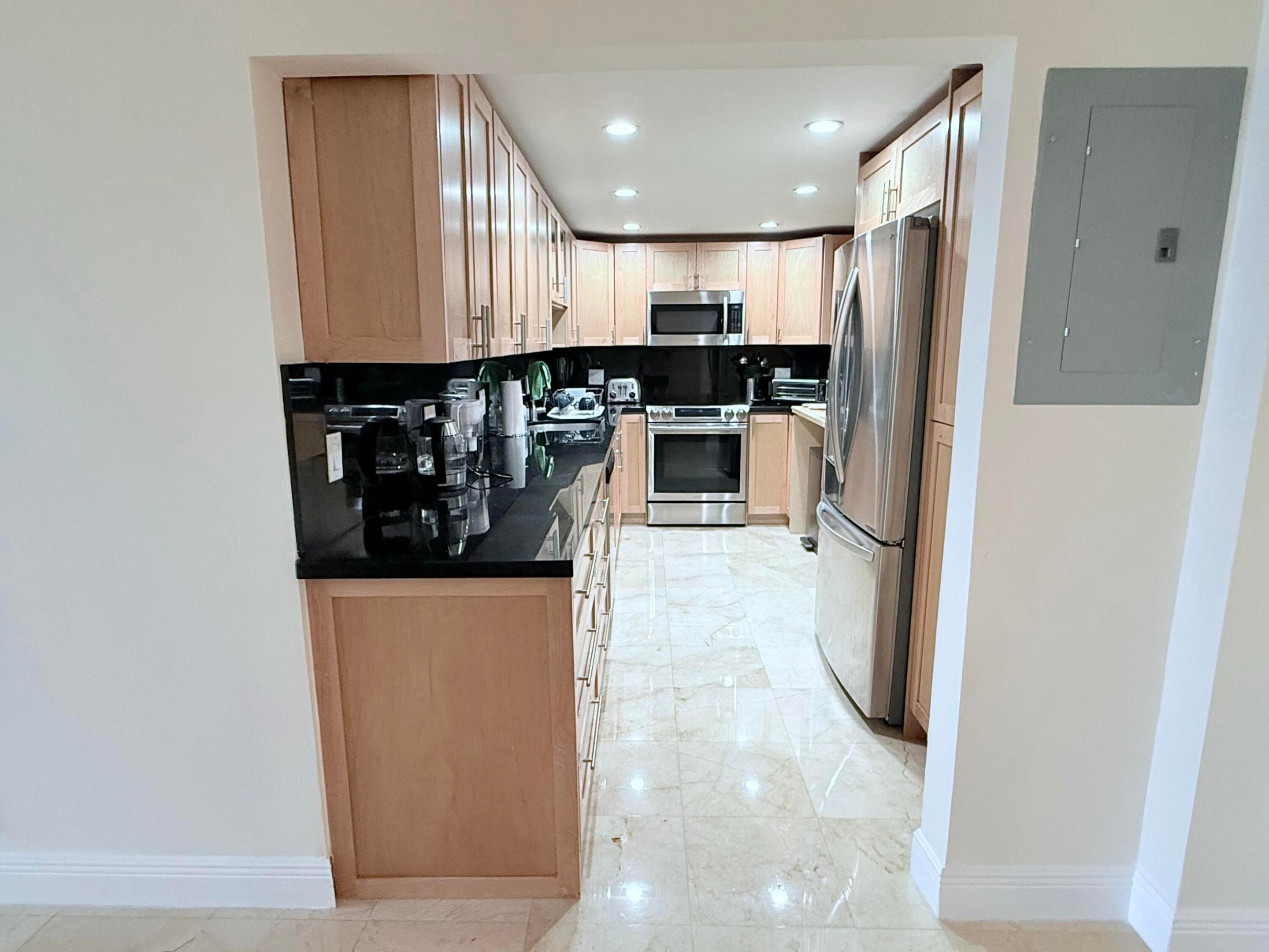 PATRICIAN - Residential Lease