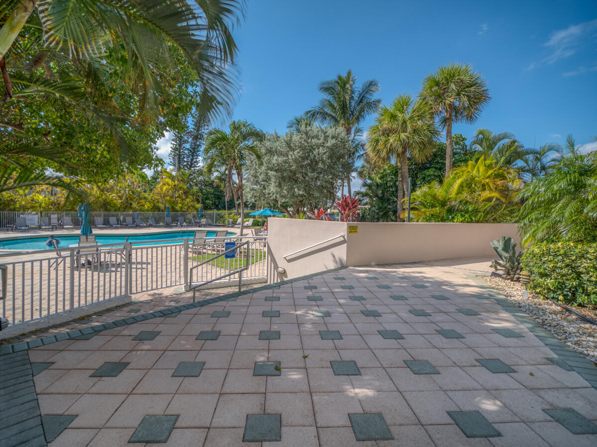 PATRICIAN - Residential Lease