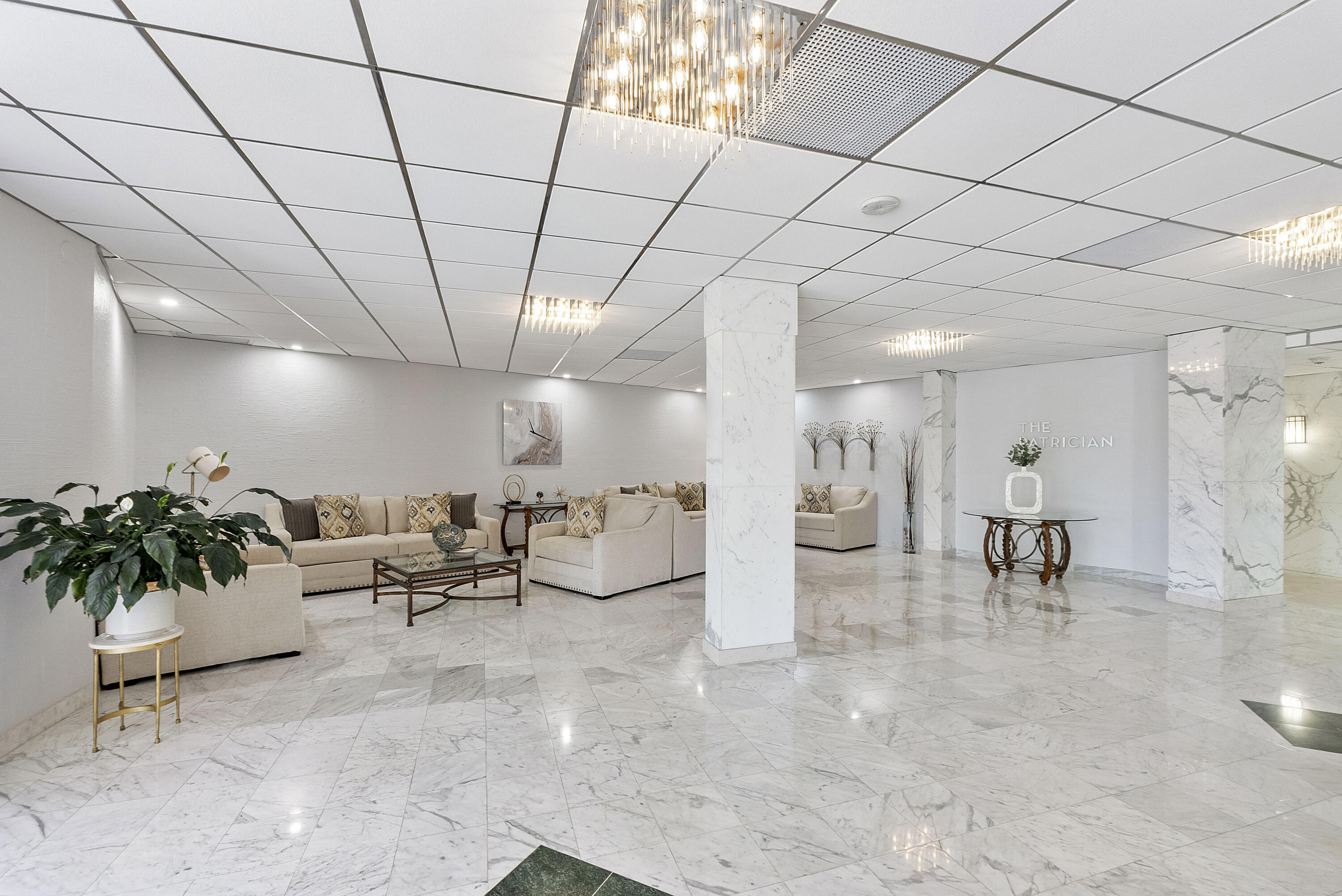 PATRICIAN - Residential Lease