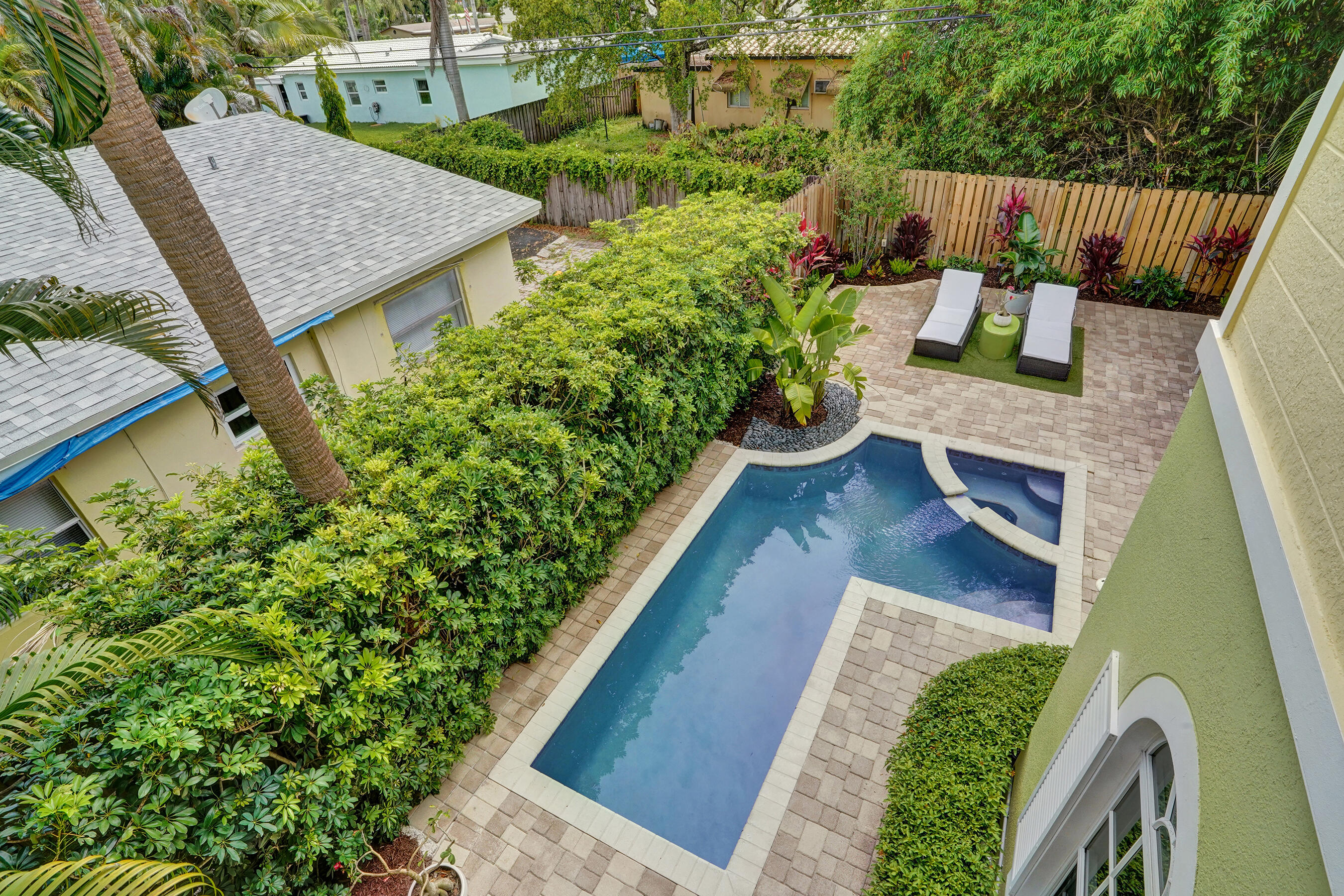 HIGHLAND ESTATES - Residential