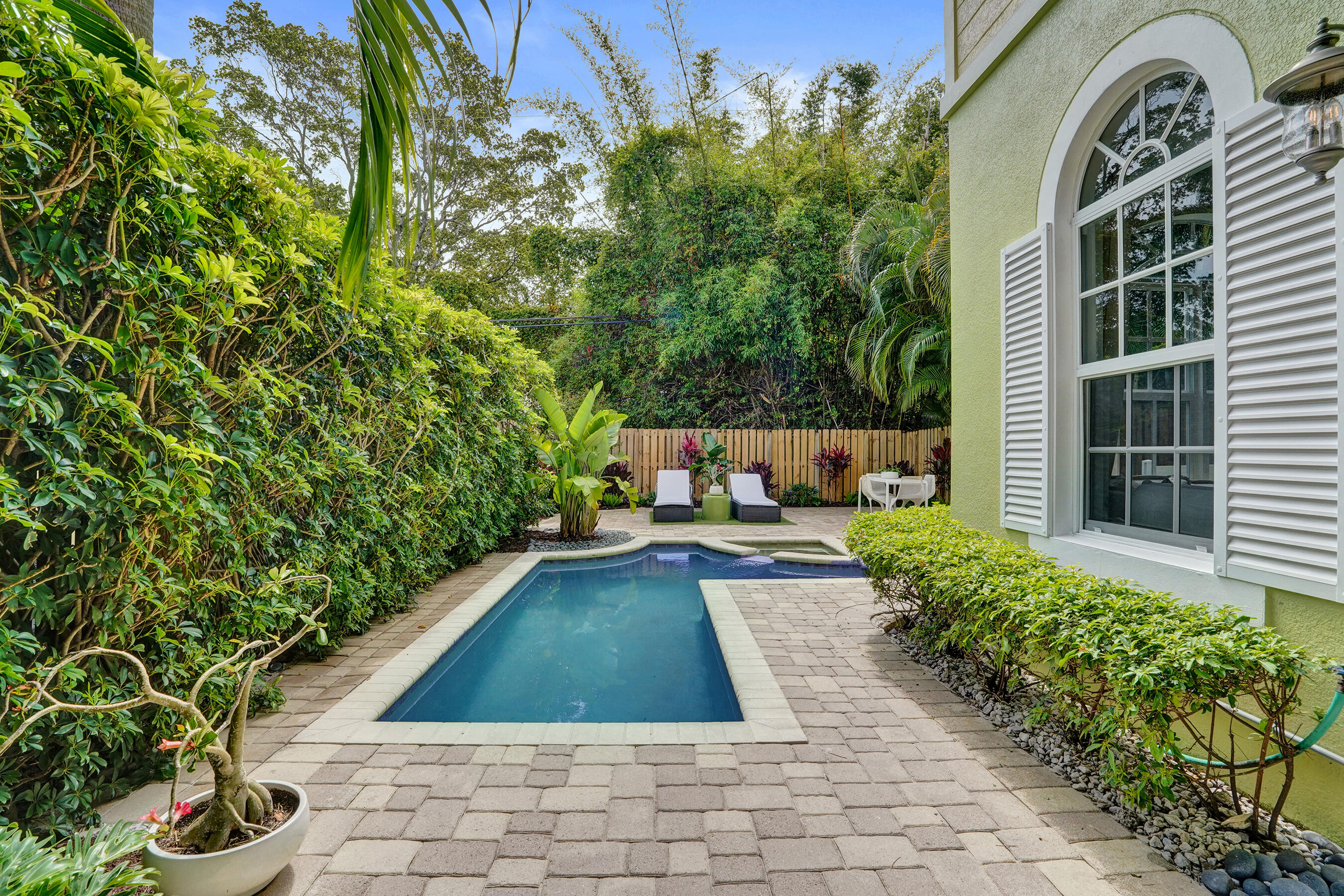HIGHLAND ESTATES - Residential