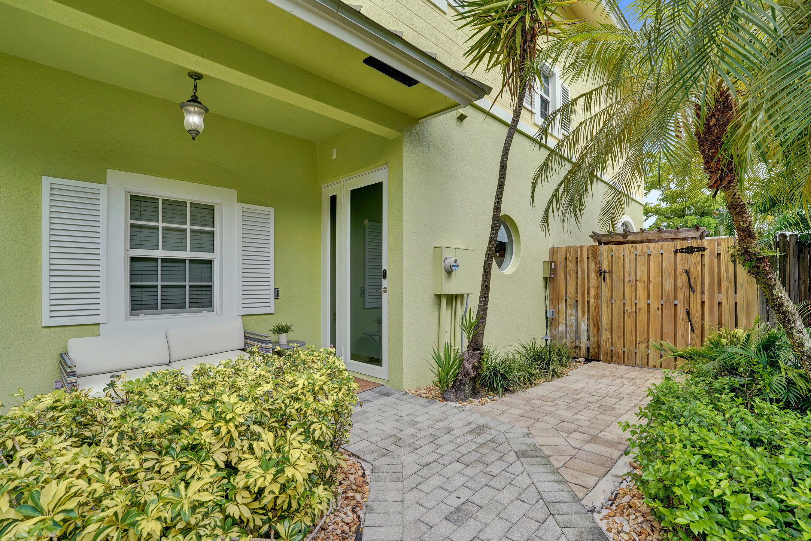 HIGHLAND ESTATES - Residential
