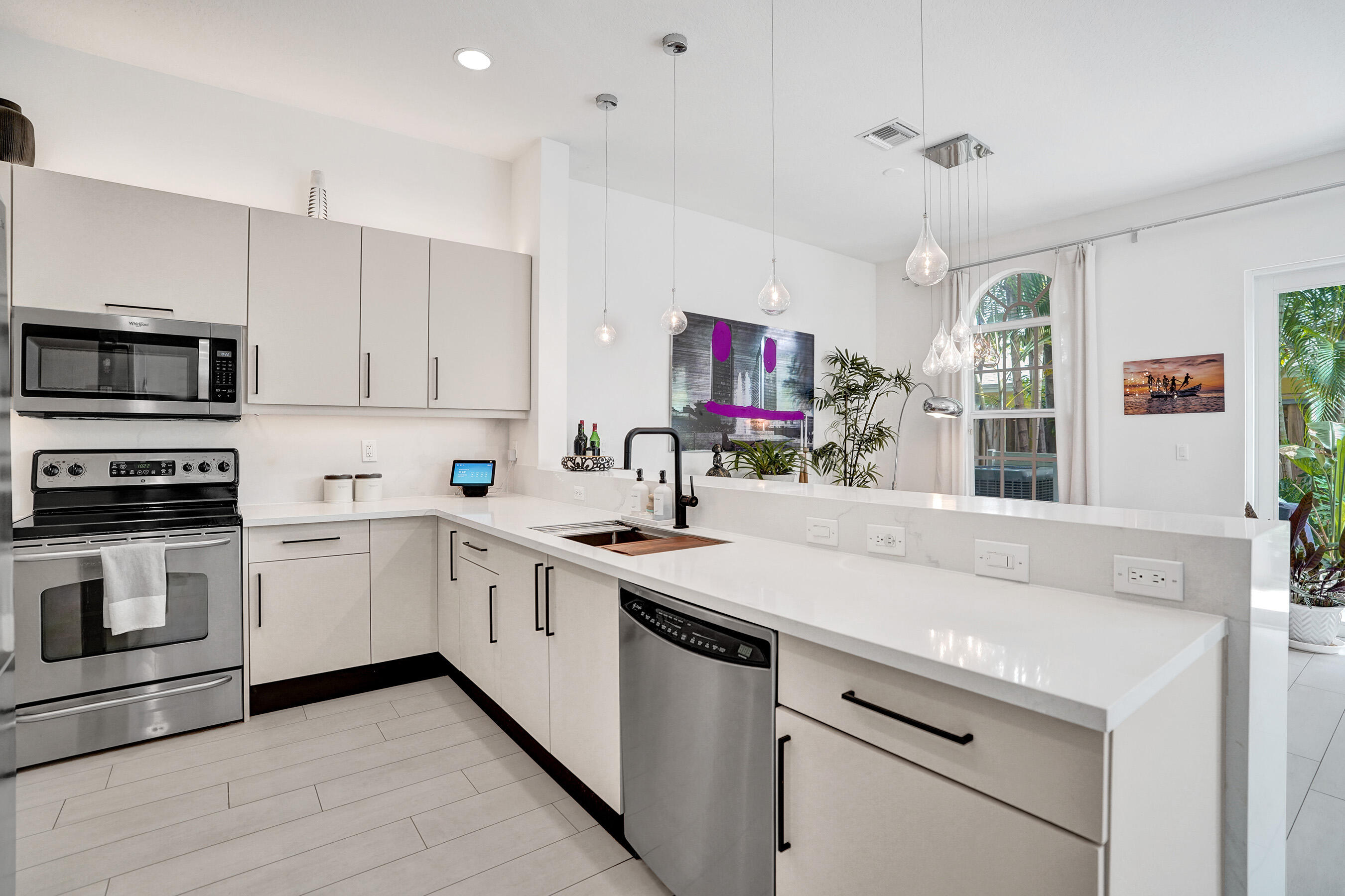 HIGHLAND ESTATES - Residential