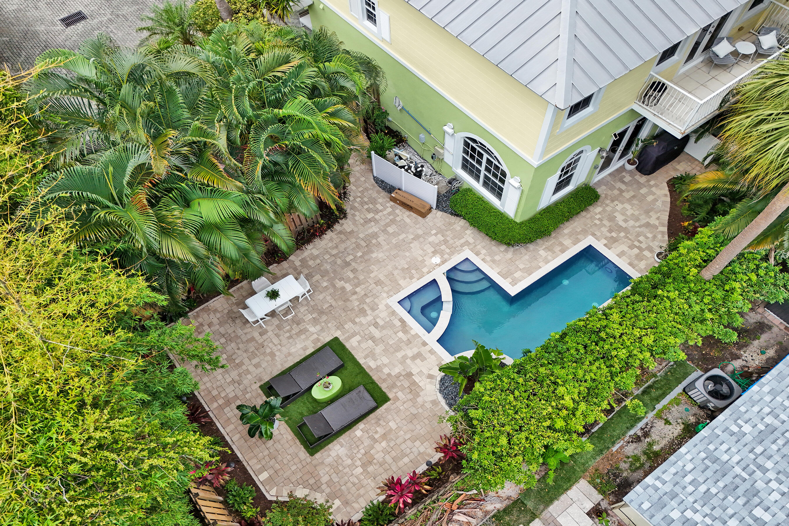 HIGHLAND ESTATES - Residential
