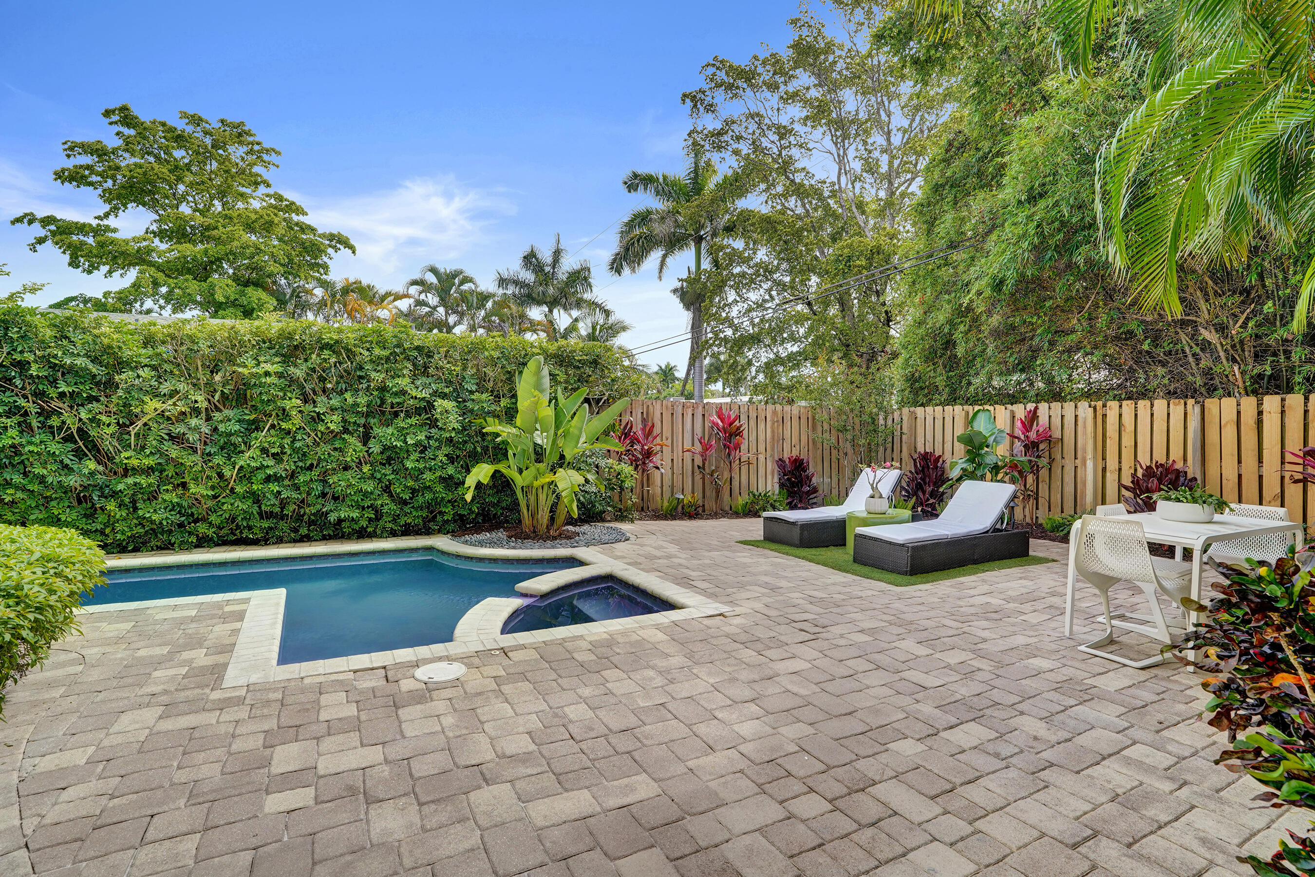 HIGHLAND ESTATES - Residential
