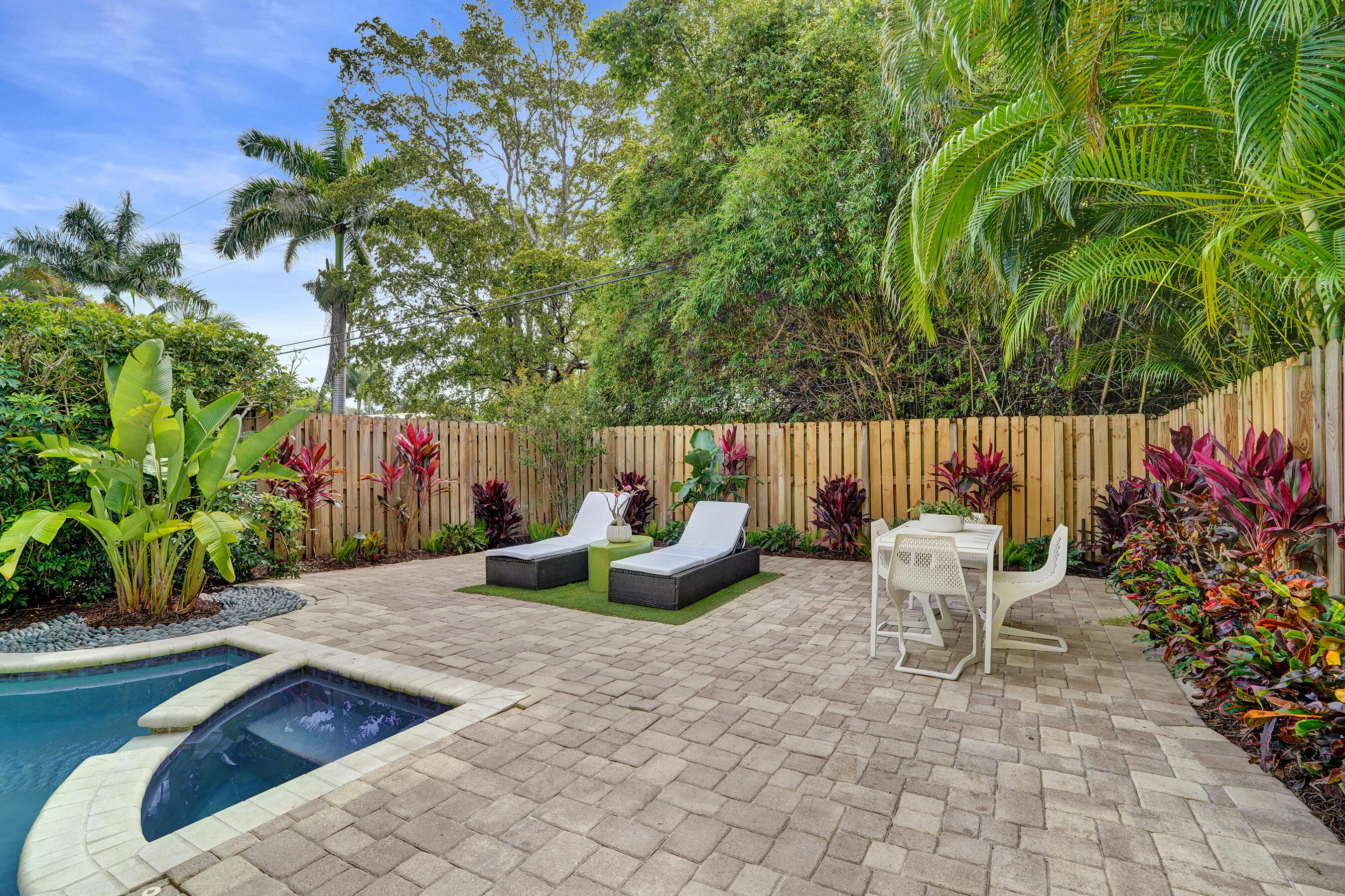 HIGHLAND ESTATES - Residential