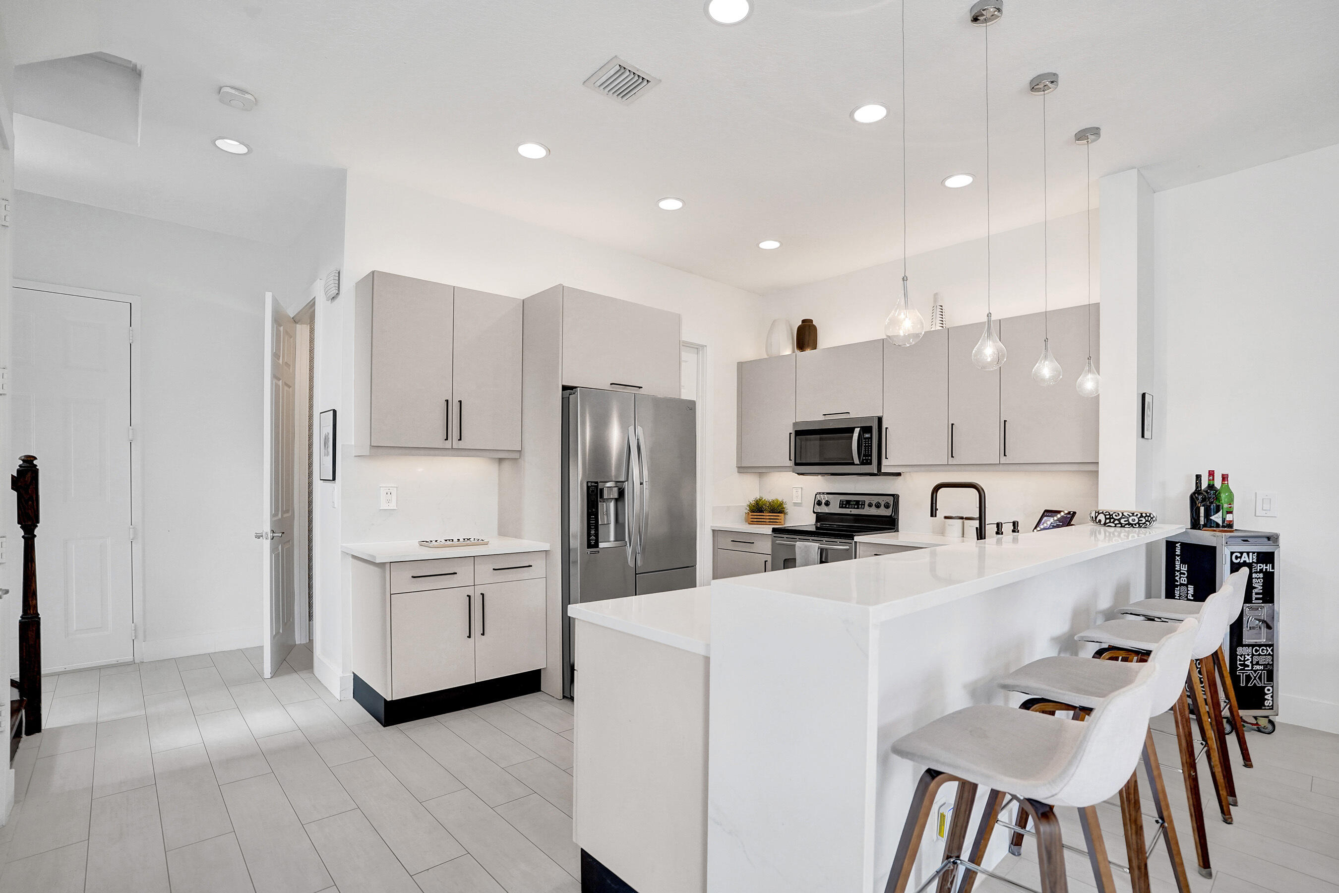 HIGHLAND ESTATES - Residential