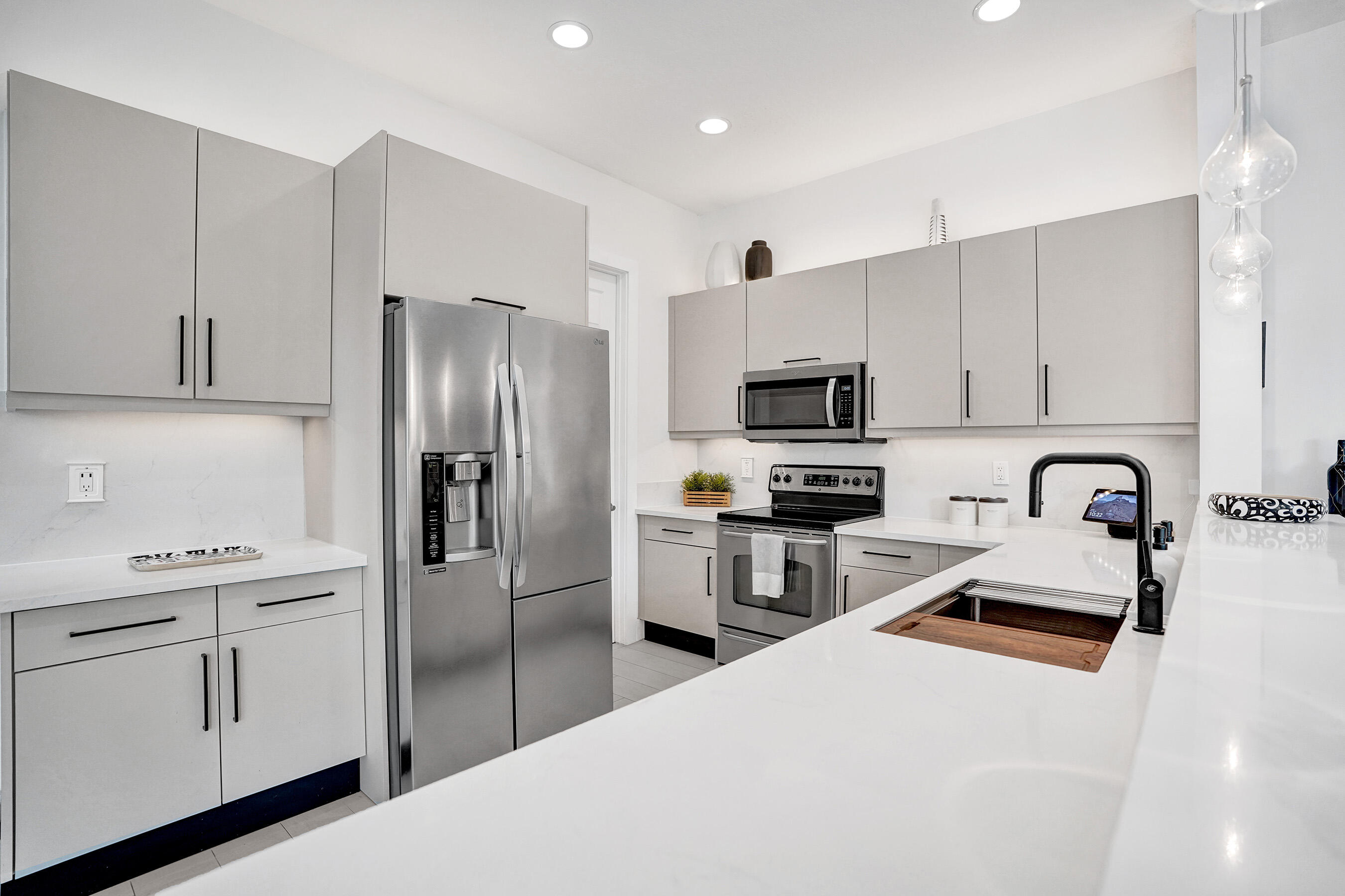 HIGHLAND ESTATES - Residential