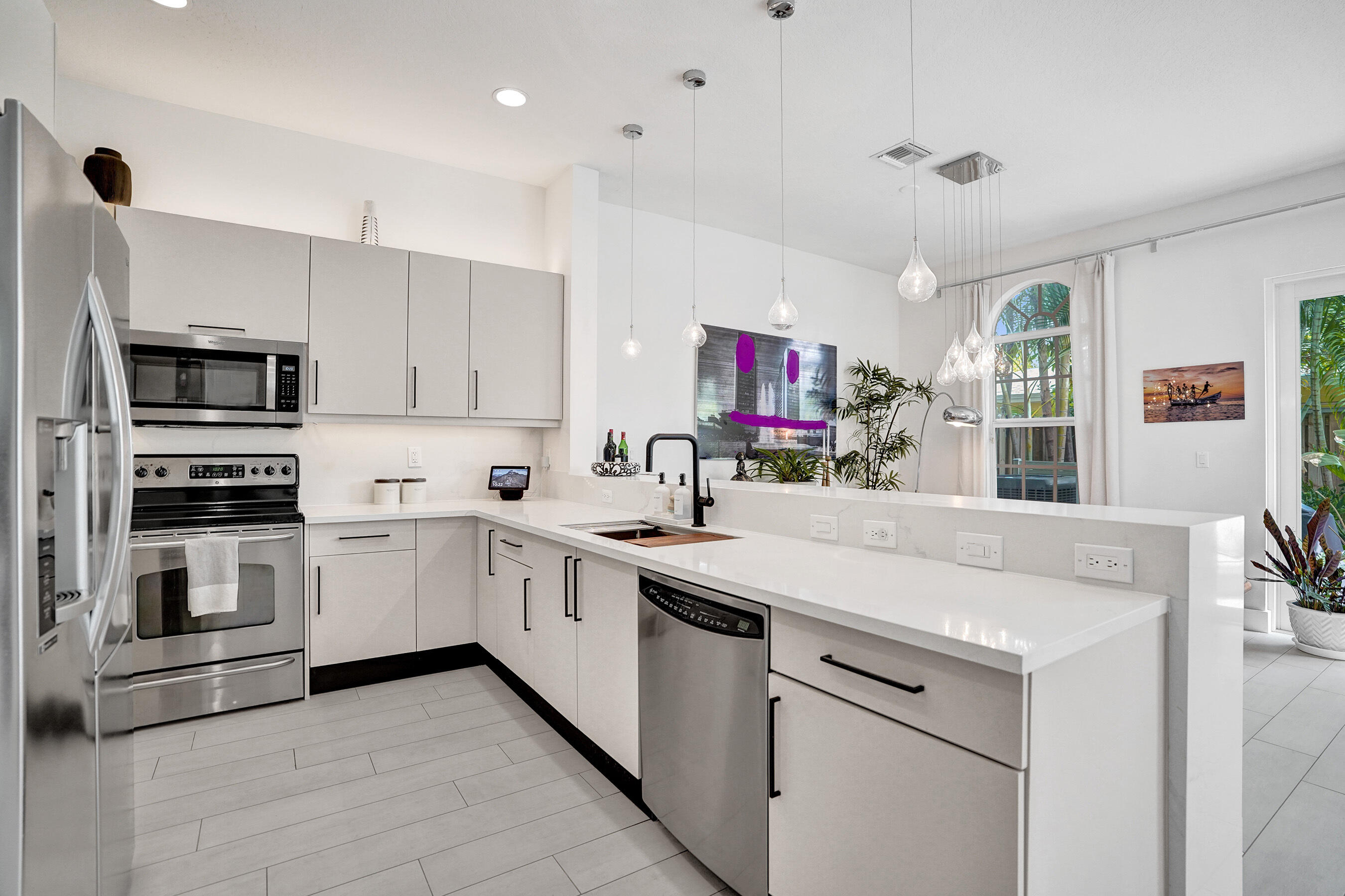 HIGHLAND ESTATES - Residential