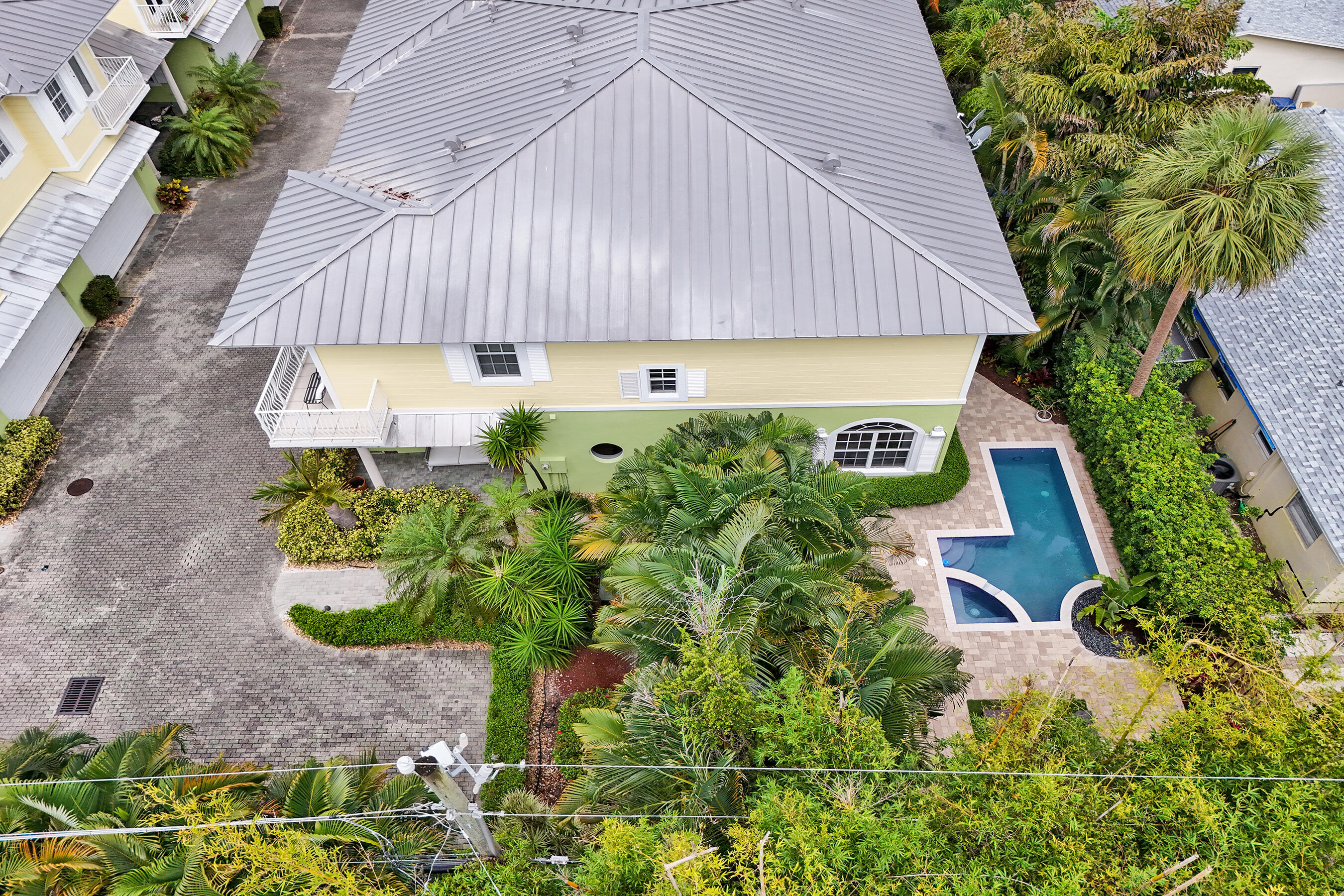 HIGHLAND ESTATES - Residential