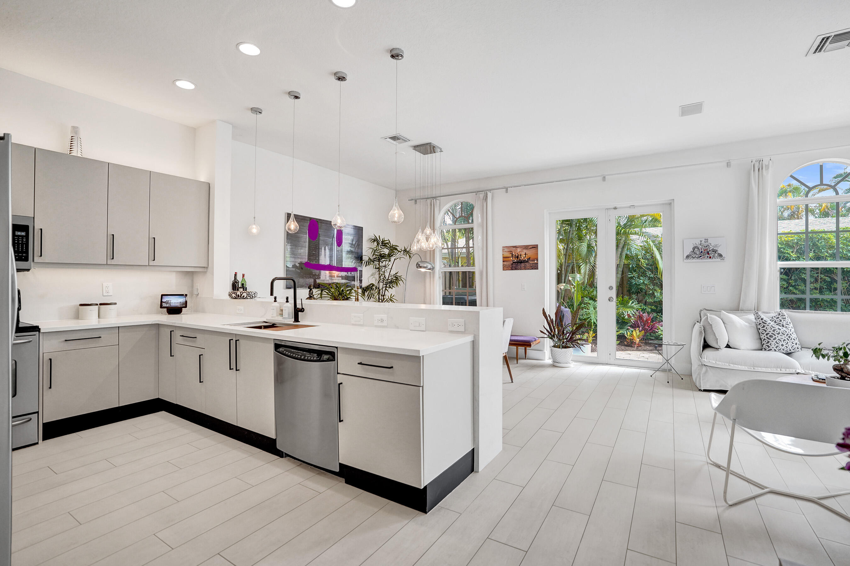 HIGHLAND ESTATES - Residential