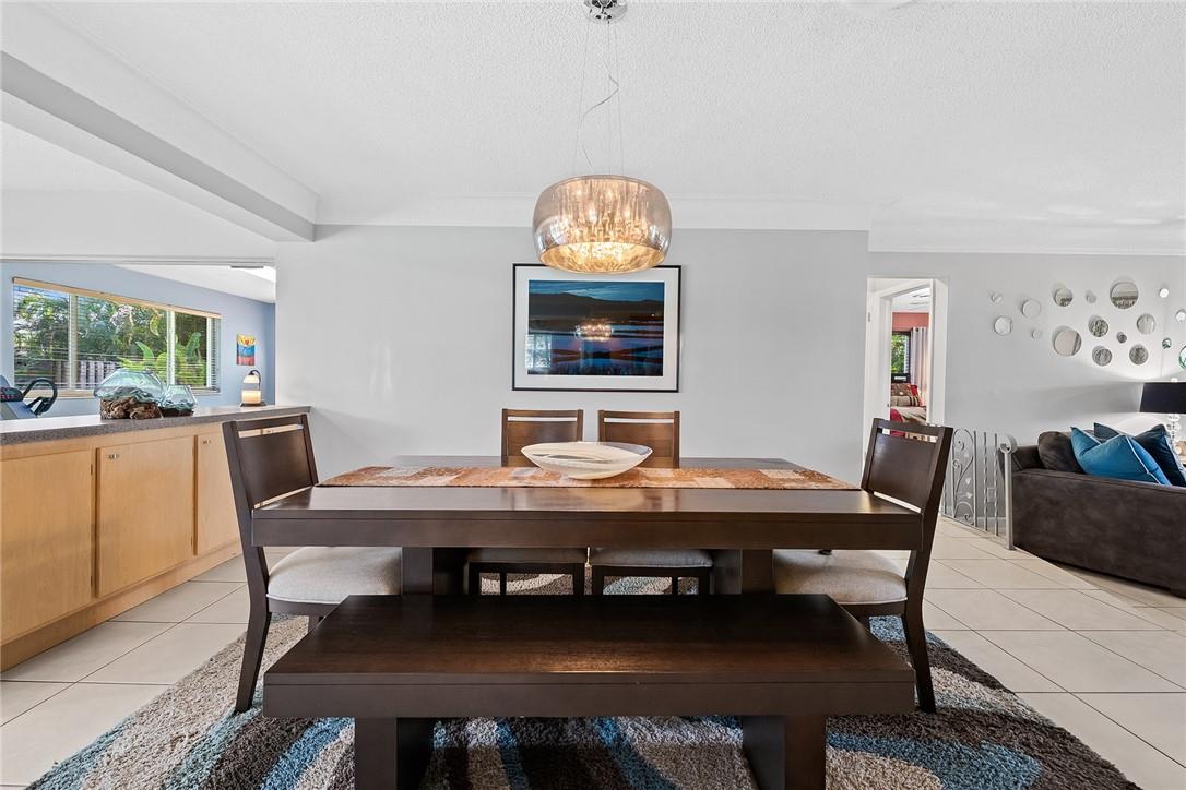 Hollywood Hills 6-22 B - Residential