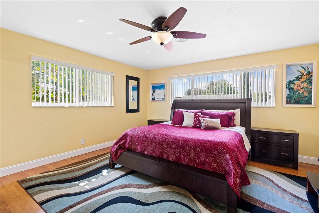 Hollywood Hills 6-22 B - Residential