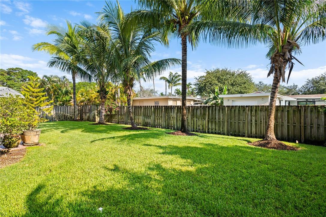 Hollywood Hills 6-22 B - Residential