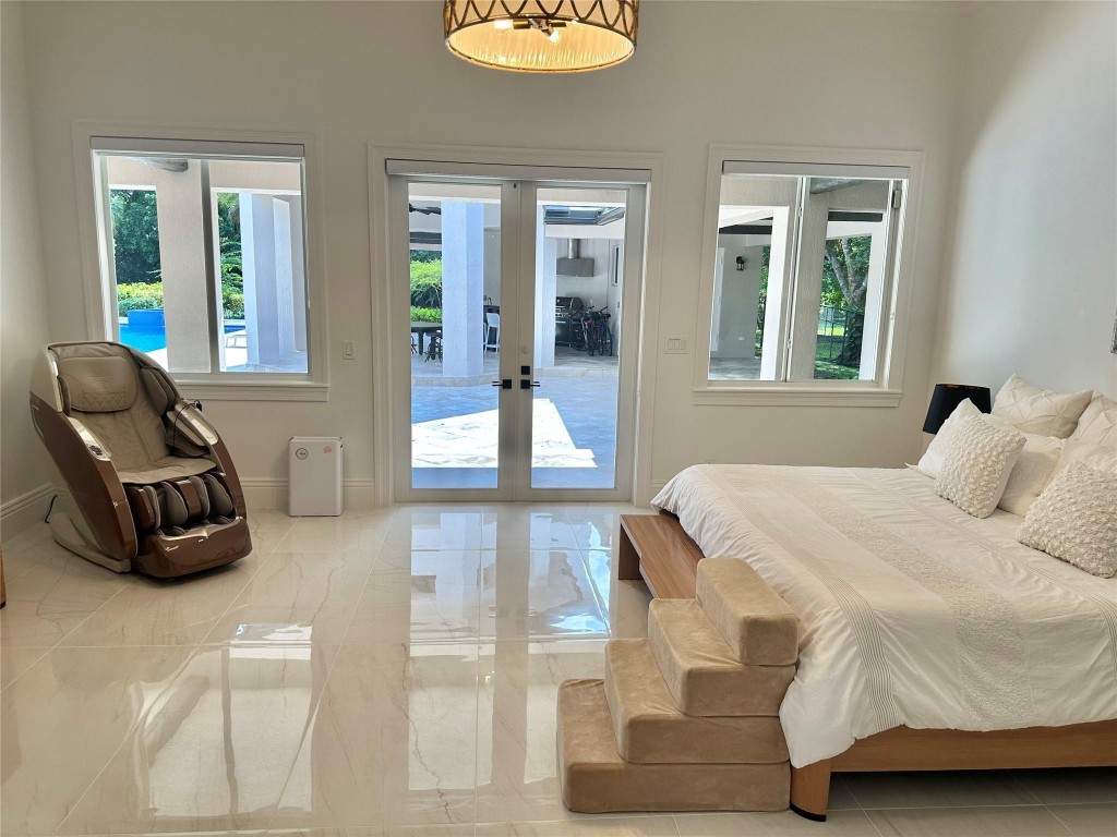 SUNSHINE RANCHES - Residential