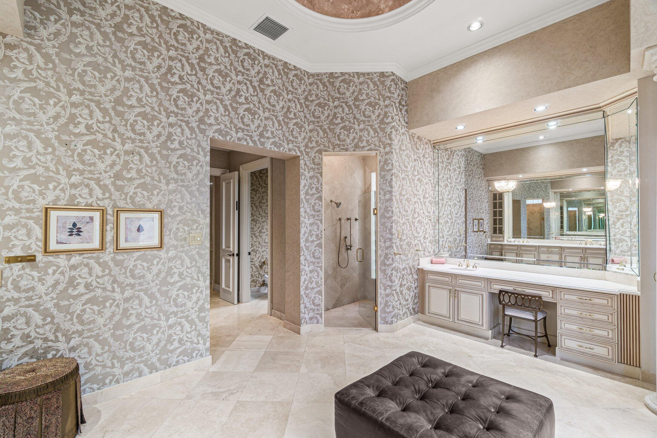 VINTAGE OAKS / POLO CLUN - Residential