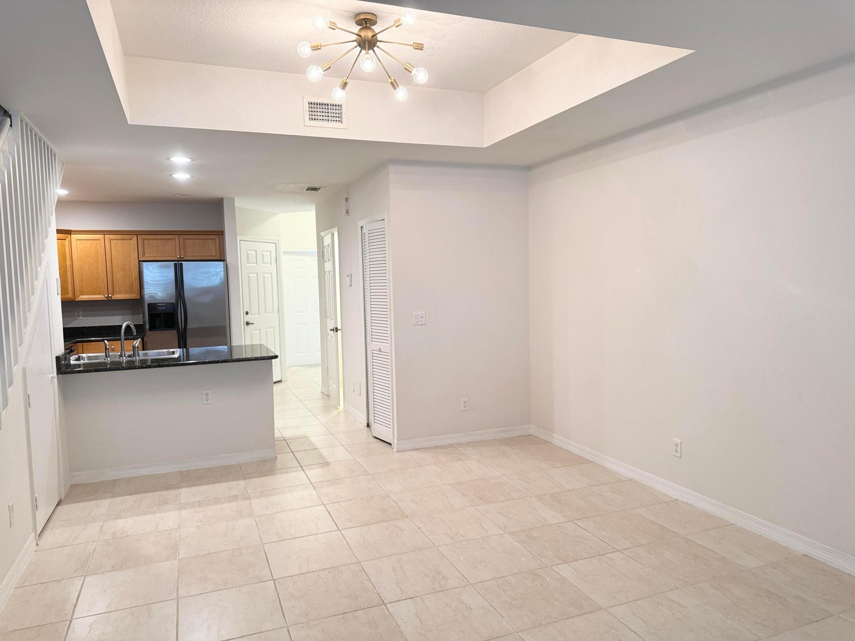 PINEAPPLE VILLAGE SOUTH - Residential