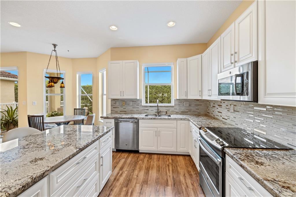 Eagle Lakes - Residential
