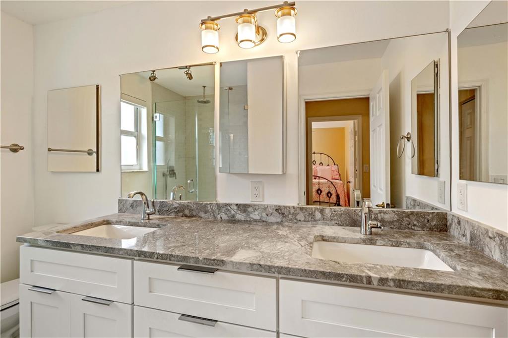 Eagle Lakes - Residential
