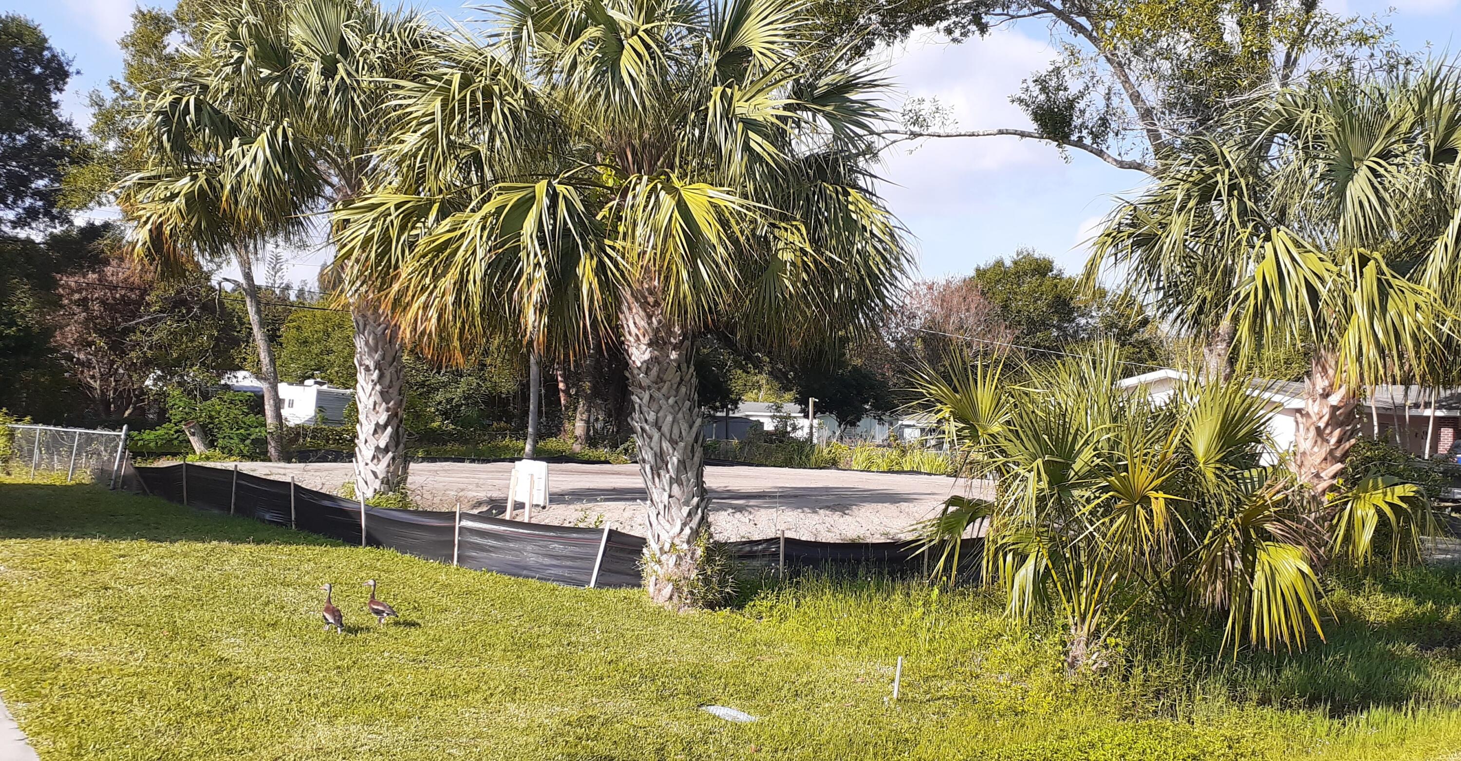 FLEETWOOD ACRES - Land