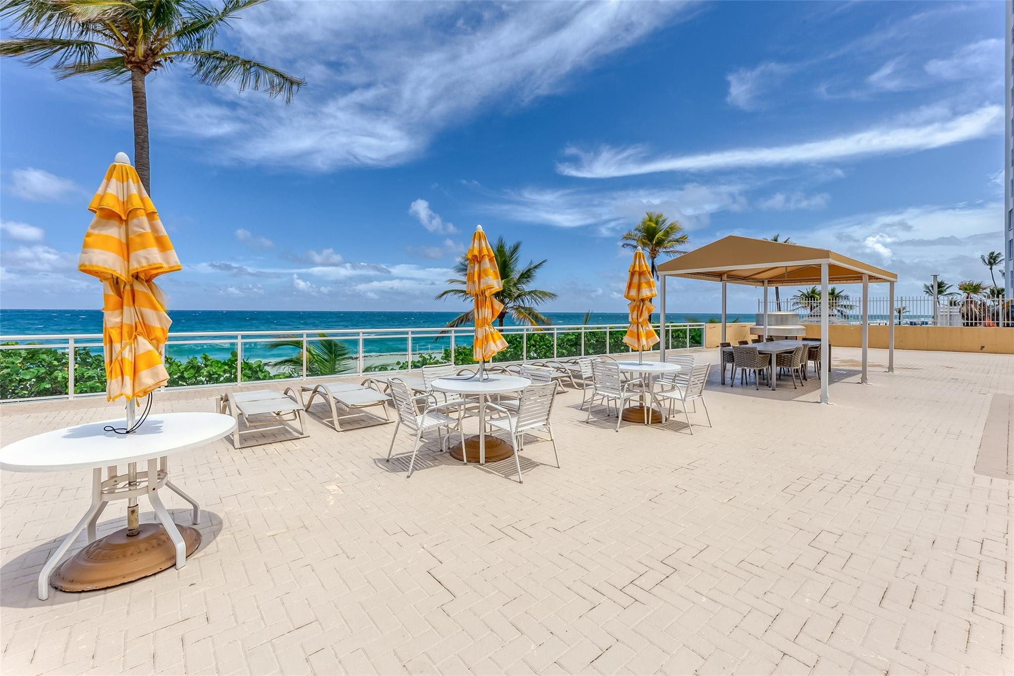 PLAYA DEL MAR CONDO - Residential